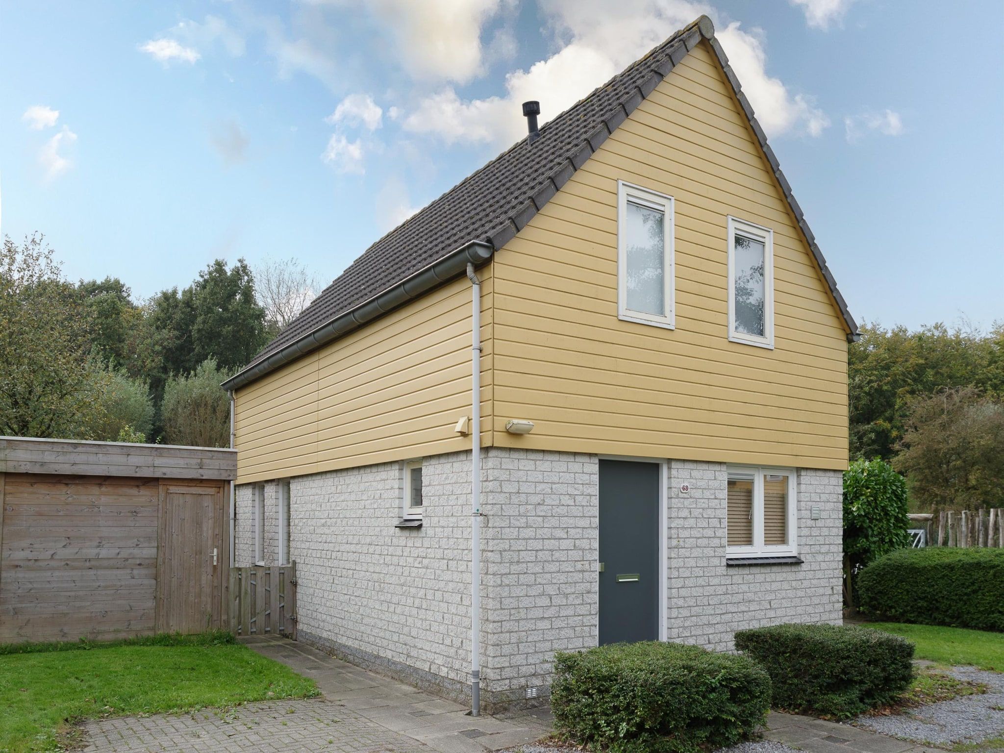 De buitenkant van Villapark De Oesterbaai 68 in Wemeldinge