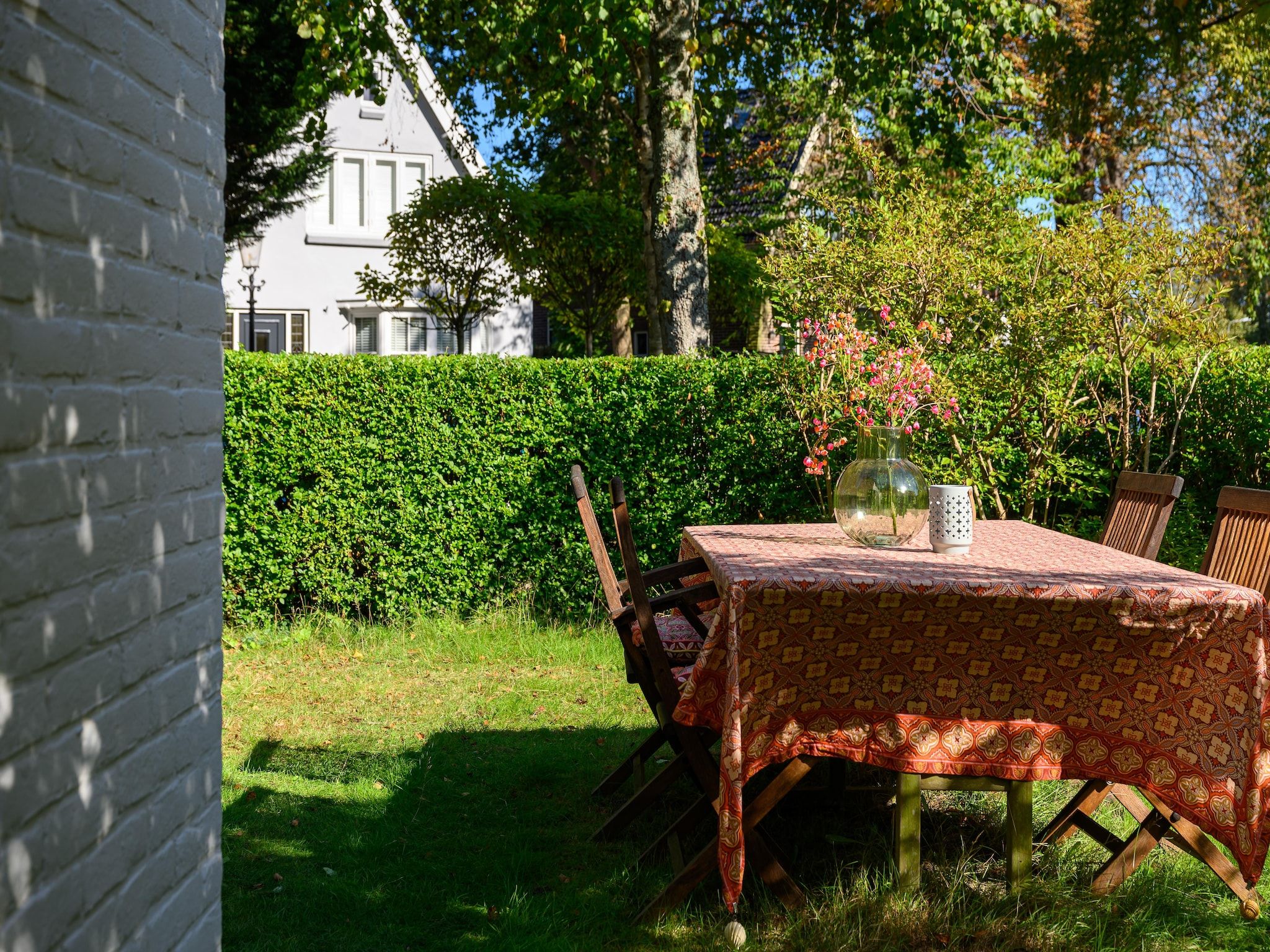 Het terras van Vakantiehuis Fijn in Bergen