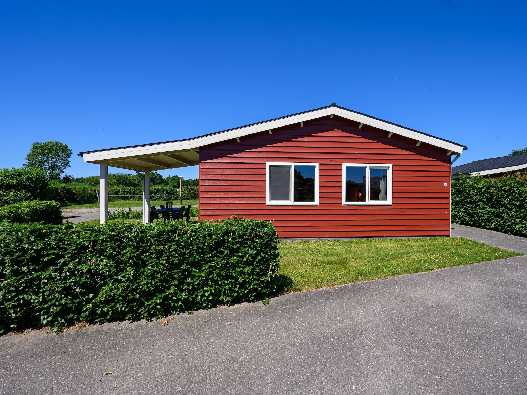 De buitenkant van Vakantiehuisje 20 in Someren-Heide
