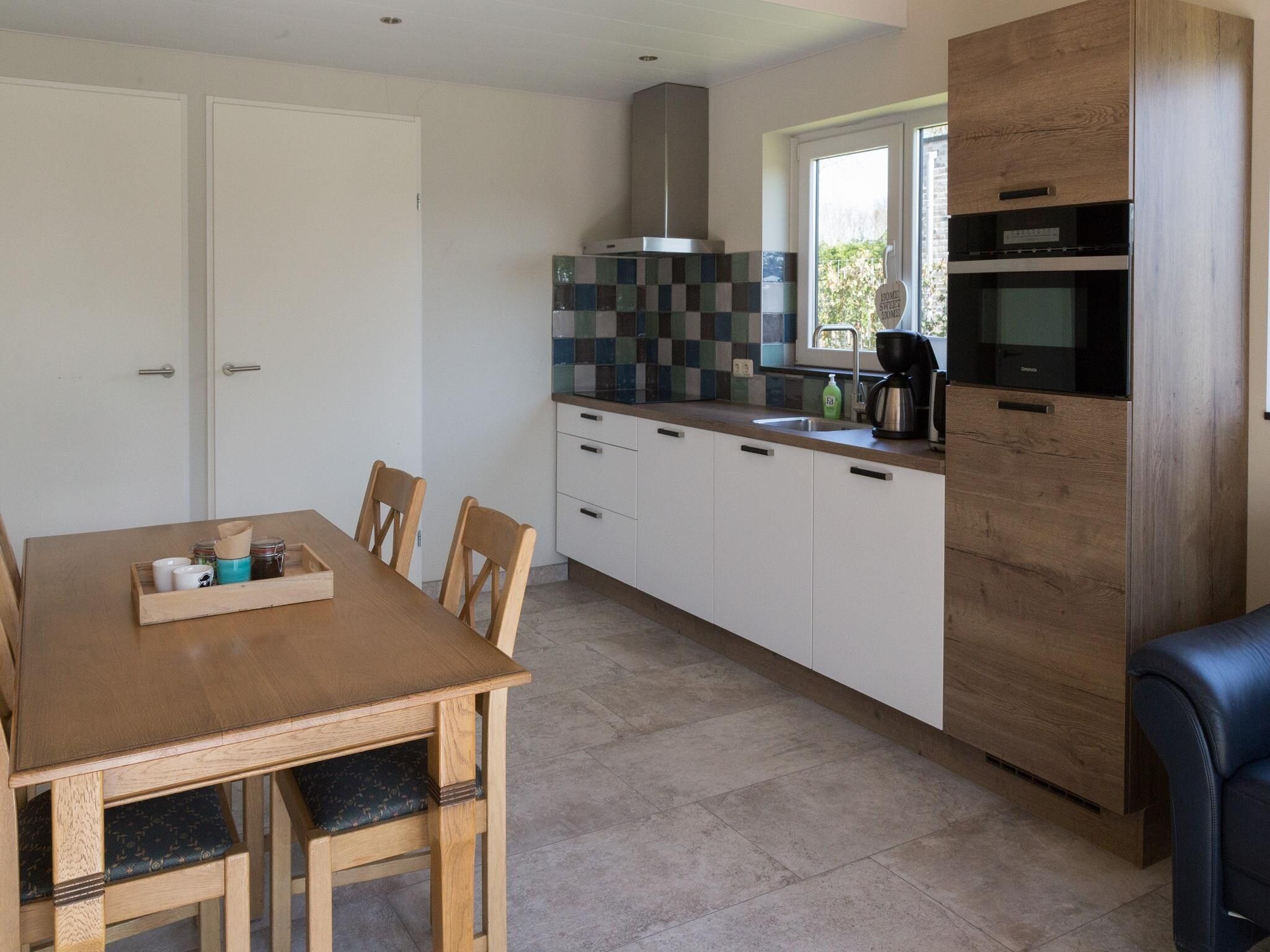 De keuken van Kustwoning Baarland in Zeeland in Baarland