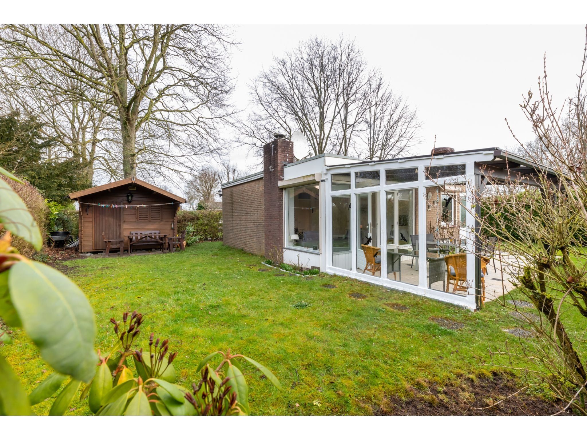 De tuin van Koekoesbloemwei 90 in Kortgene