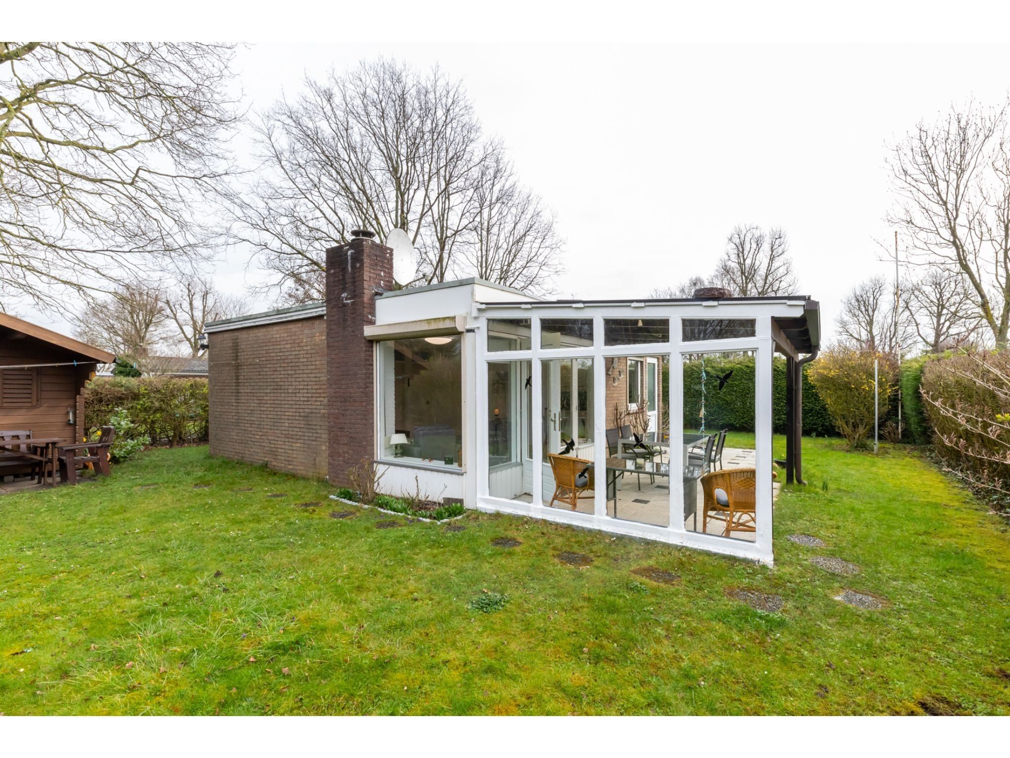 De tuin van Koekoesbloemwei 90 in Kortgene