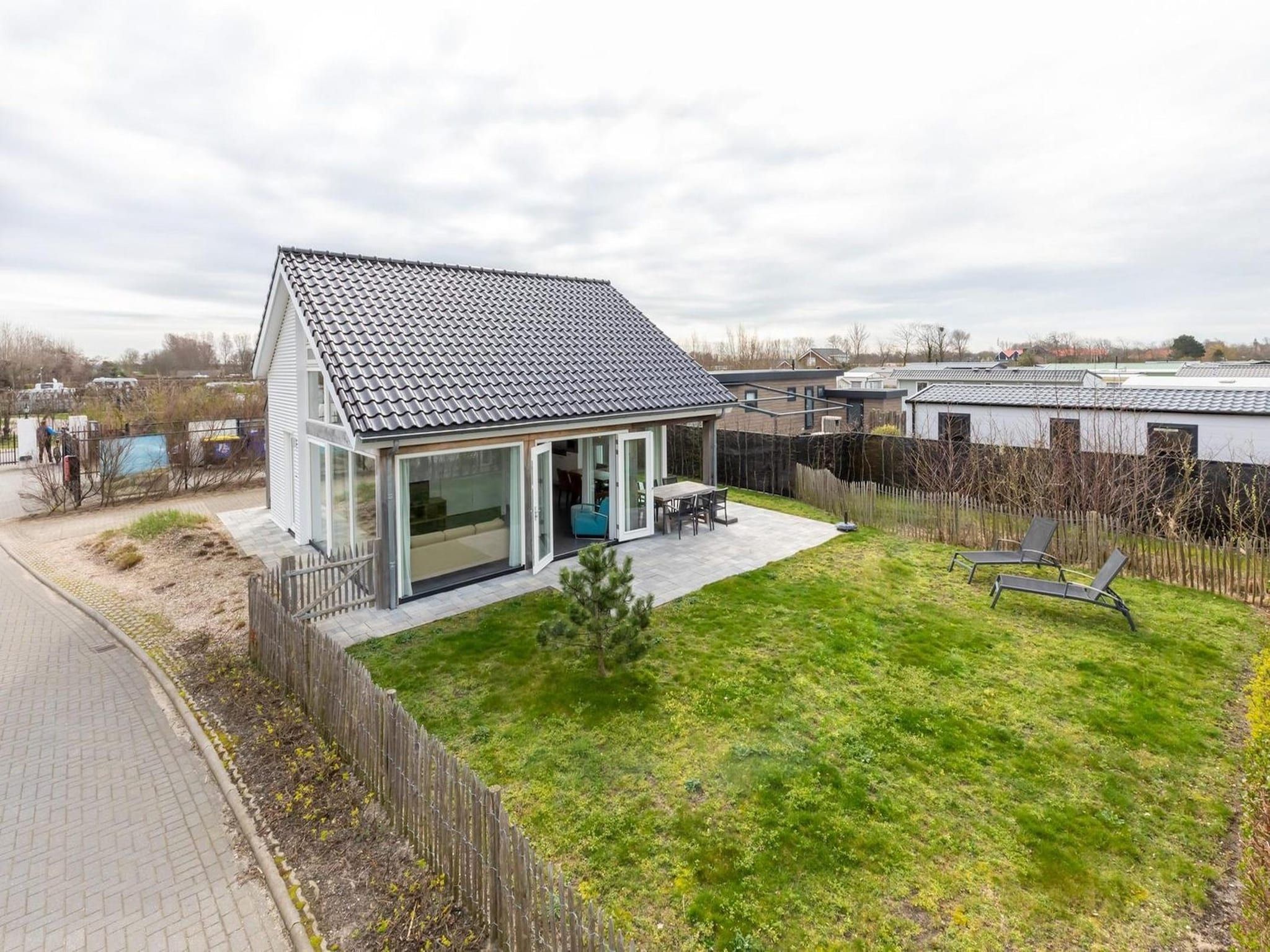 De tuin van Strandvilla 30 in Renesse