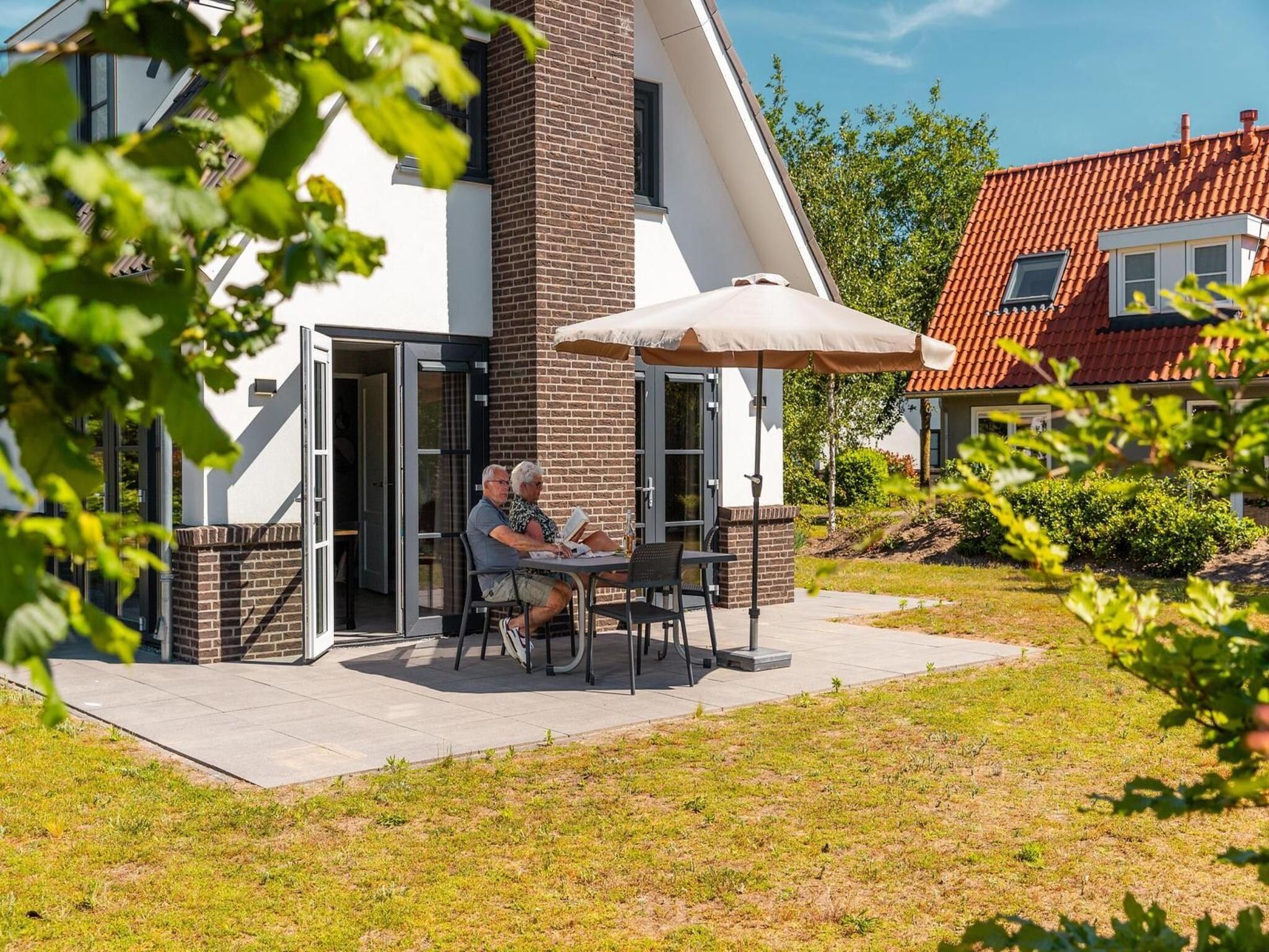 Het terras van De&nbsp;Wiersse&nbsp;8 in Lochem
