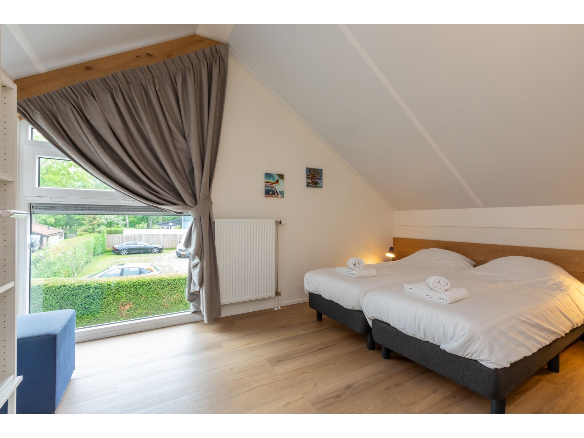 Een slaapkamer van Kloosterweg 85 in Burgh Haamstede