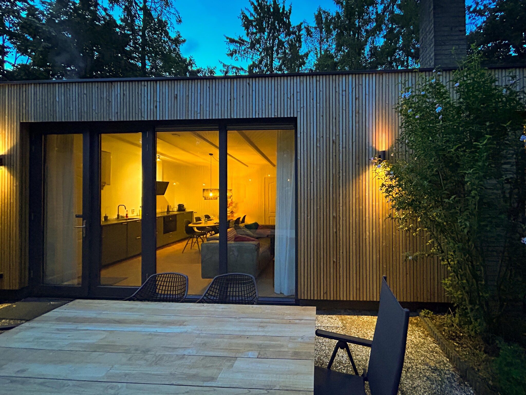 De buitenkant van Bos suite in Zelhem