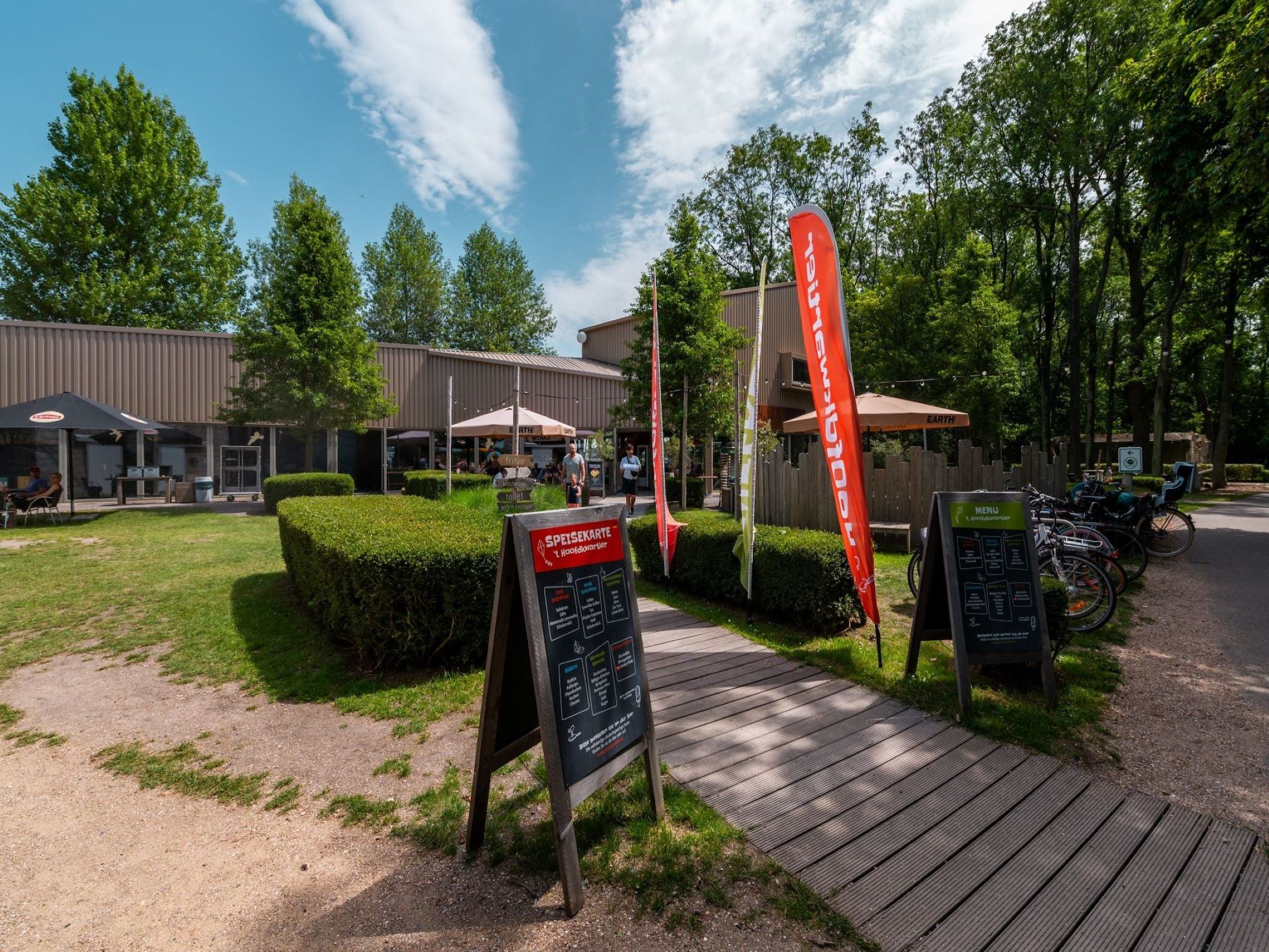 Parkfaciliteiten bij Resort Cadzand 3 in Cadzand