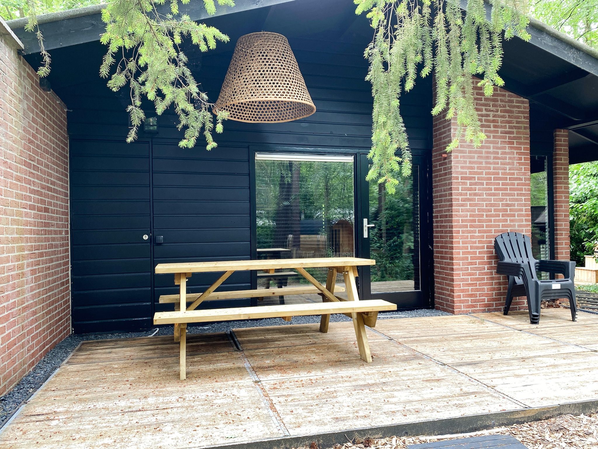 De buitenkant van Dutch Cabin Houses C67 in Rheezerveen