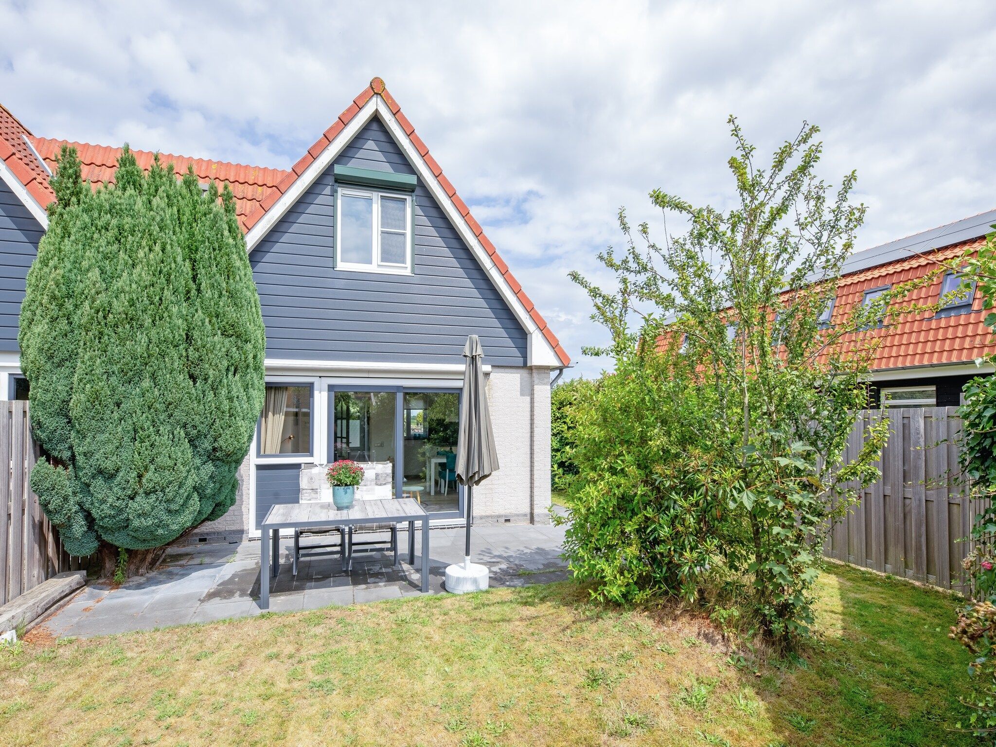 De buitenkant van Wulpenweid 14 in Den Burg