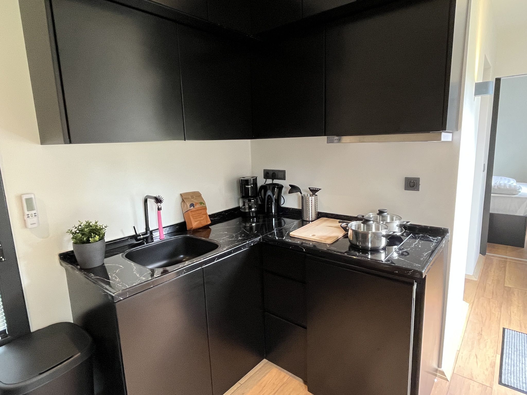 De keuken van Recreatiepark Rhederlaagse Meren 19 in Lathum