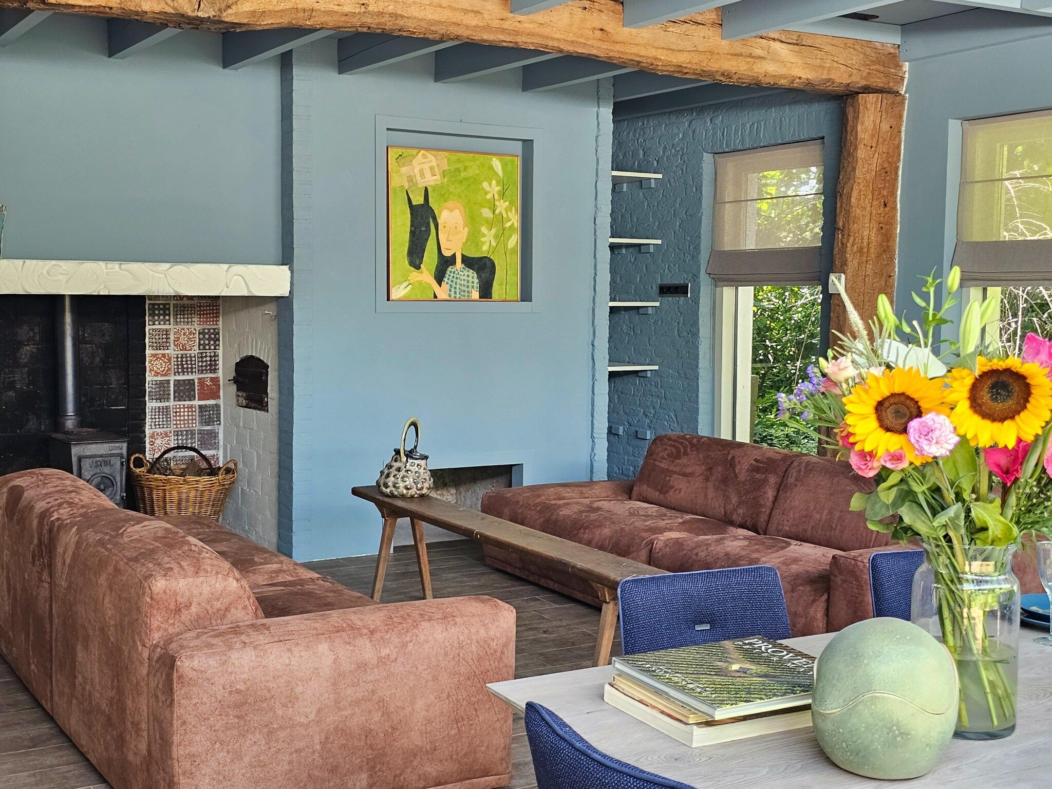 De woonkamer van Dorpswoning Het Tolhuis in Leende