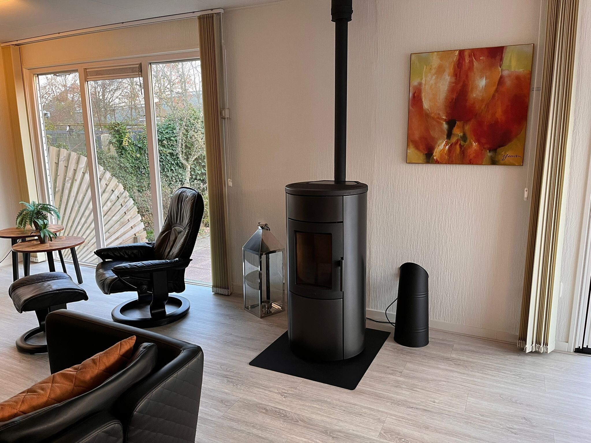 De woonkamer van Fijne bungalow in Makkum in Friesland