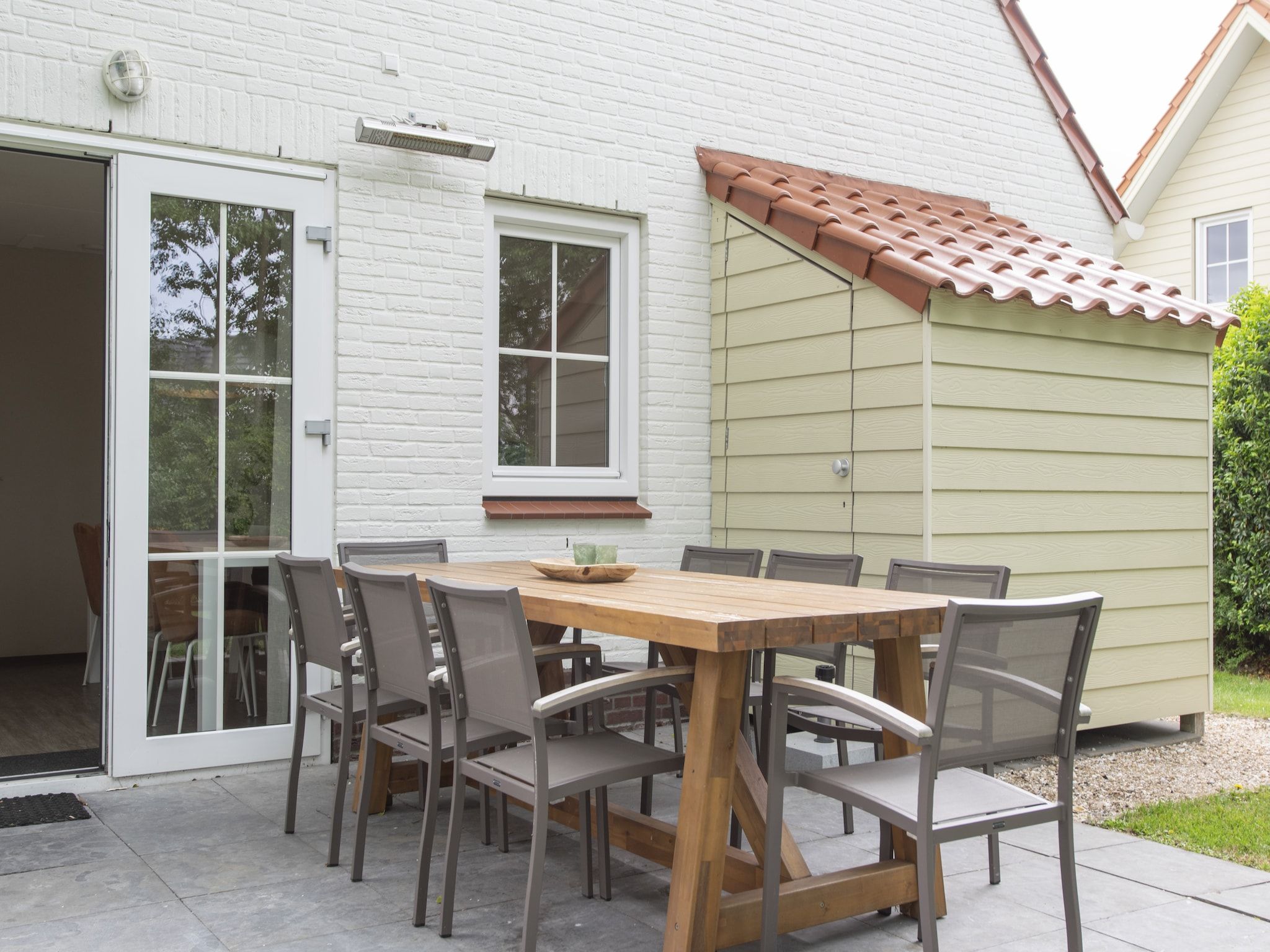 Het terras van Noordzee Résidence Cadzand-Bad 31 in Cadzand-Bad