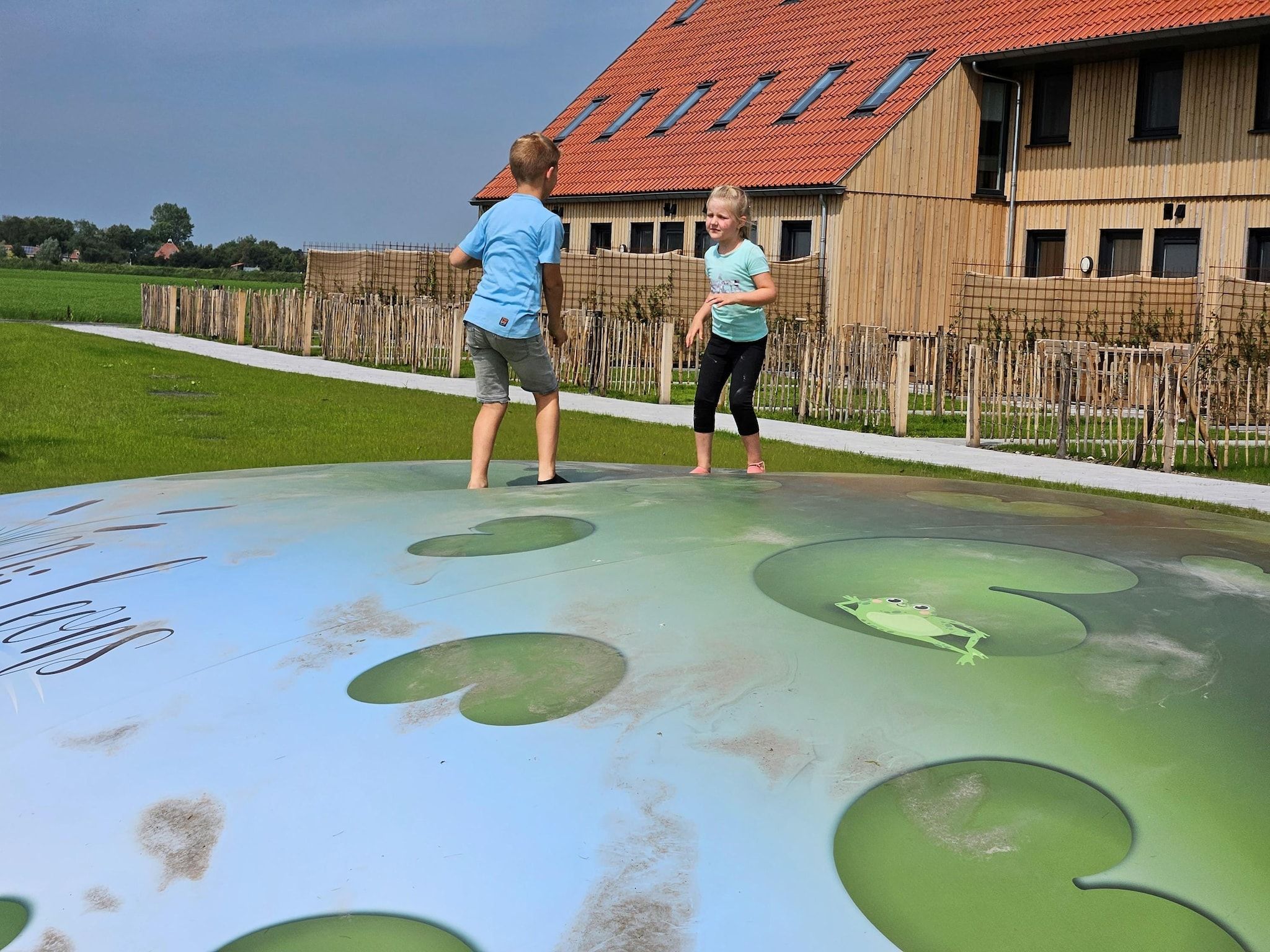 Sfeerbeeld van 20 persoons villa in Leons