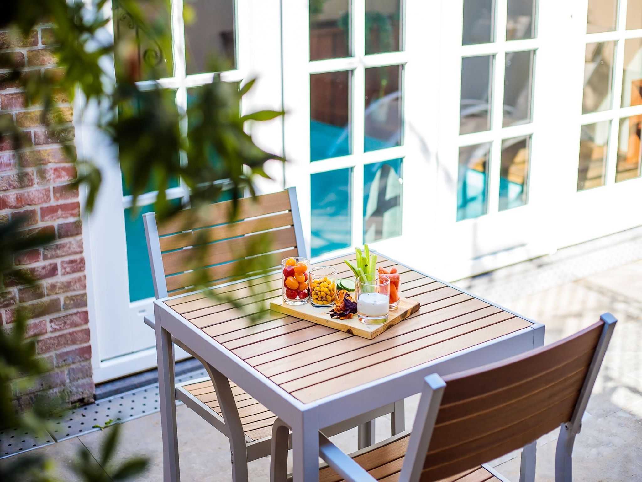 Het terras van Thermen Mi Casa in Culemborg