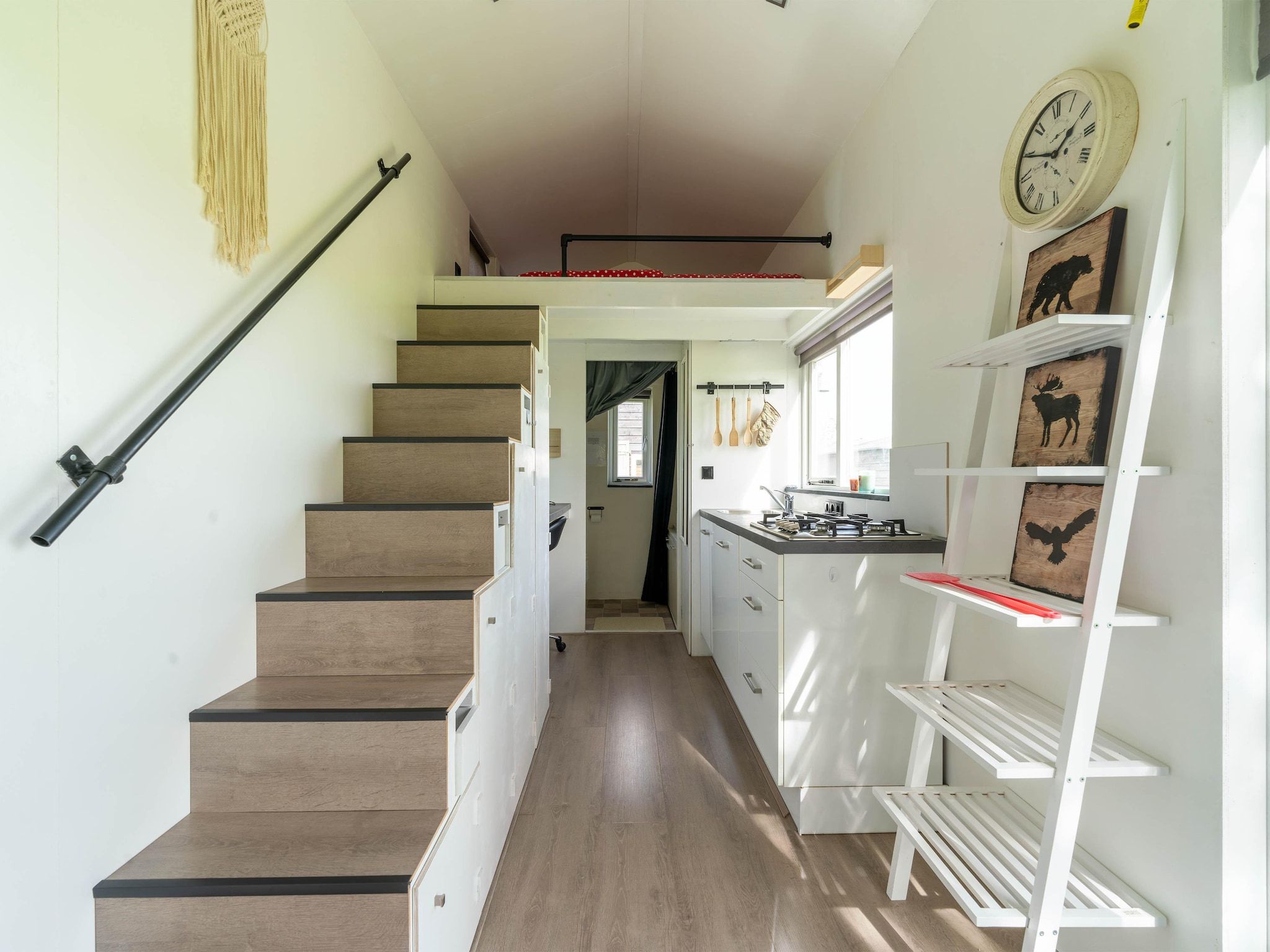 Tiny House in Burgerbrug - Foto 8 van 40