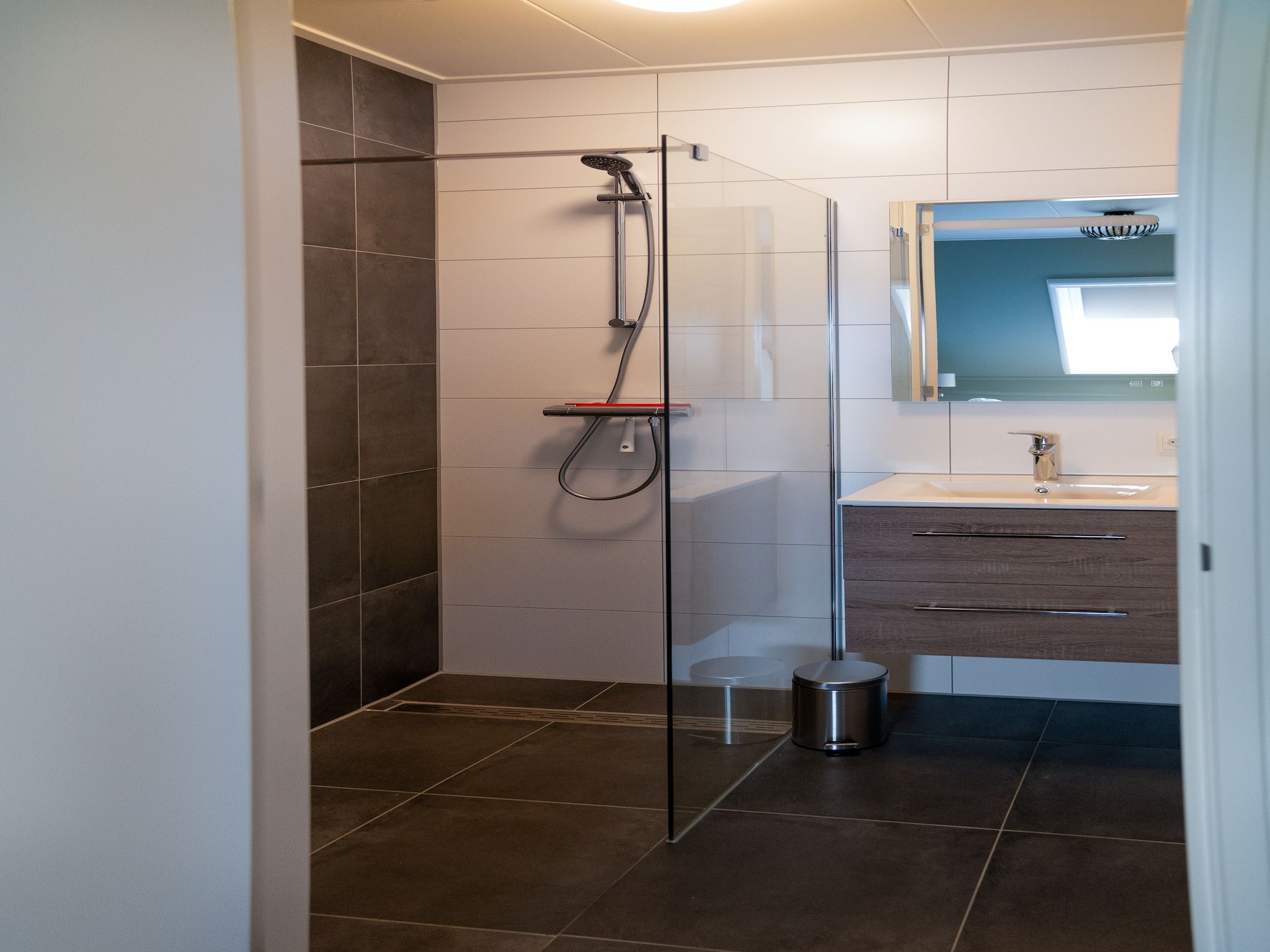 De badkamer van 20 persoons villa in Leons