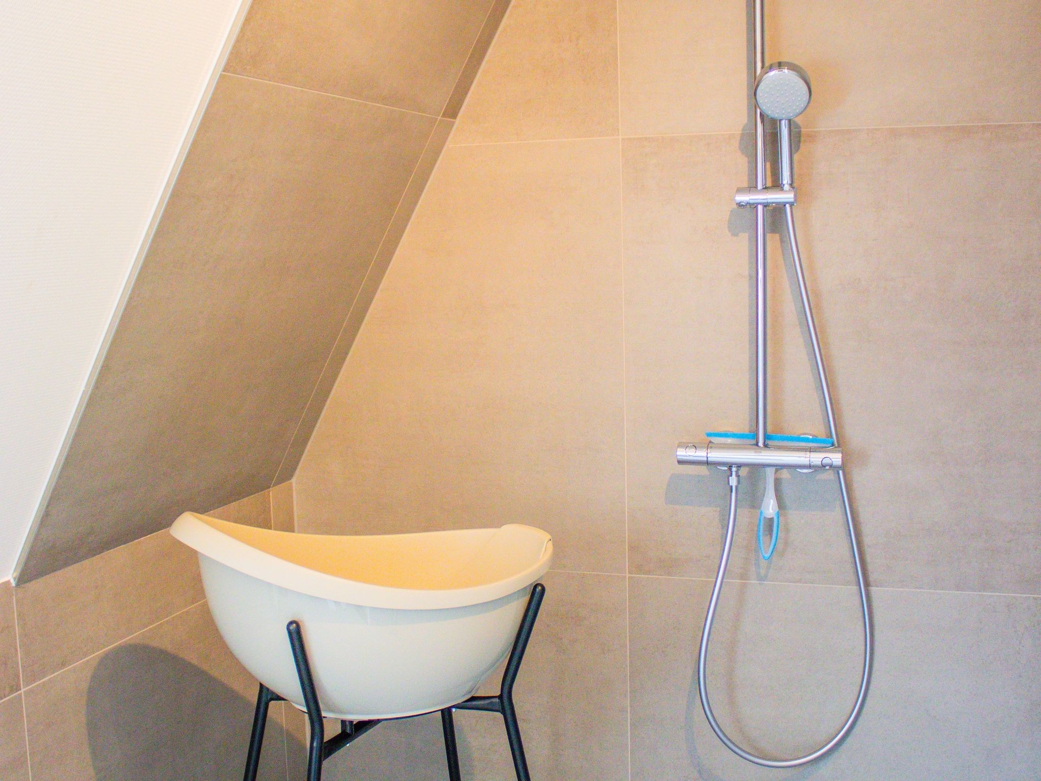 De badkamer van Vakantiepark Duinrust 2 in Noordwijk aan zee