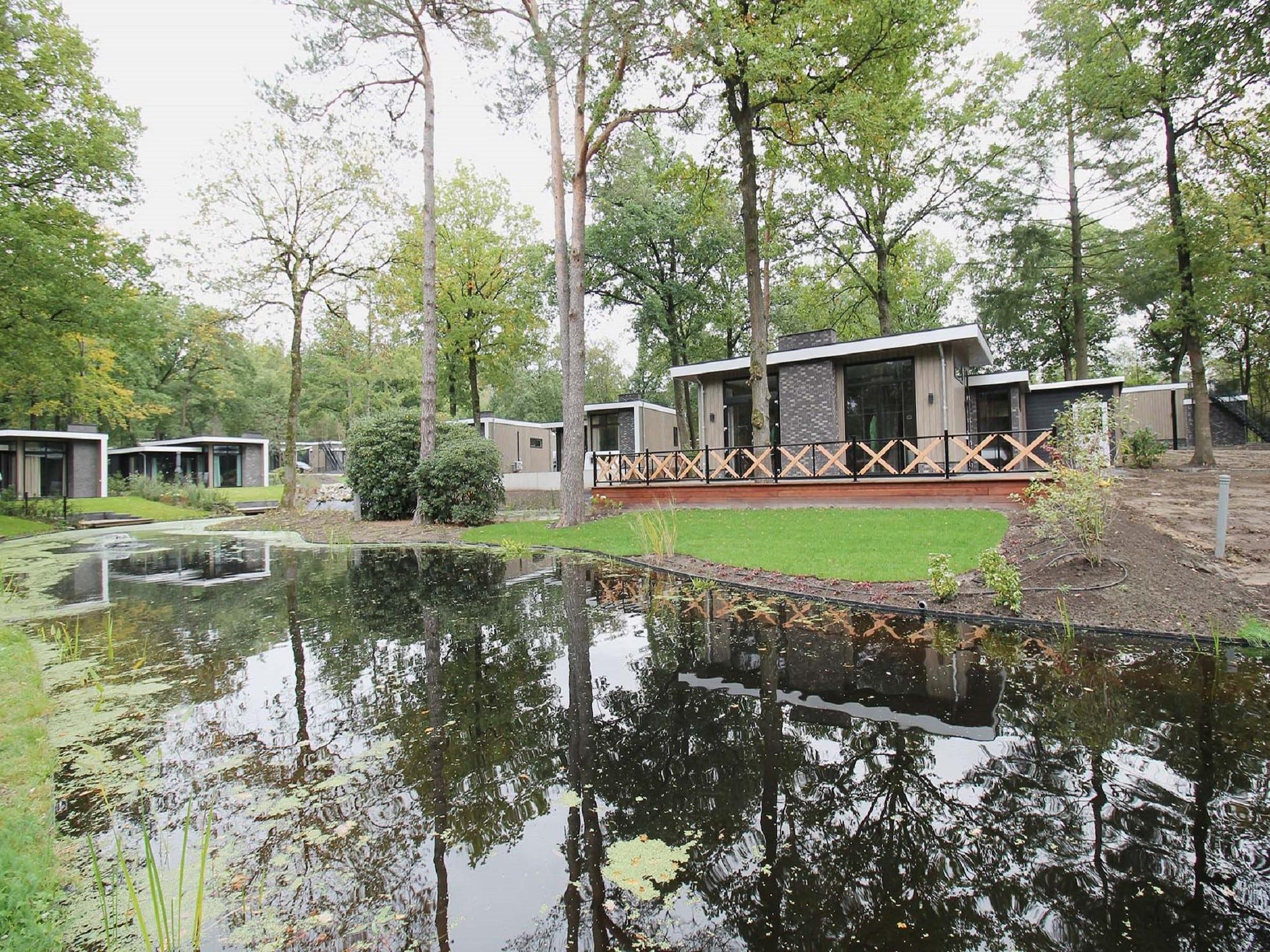De buitenkant van Vakantiepark De Rimboe & De Woeste Hoogte 42 in Hoenderloo