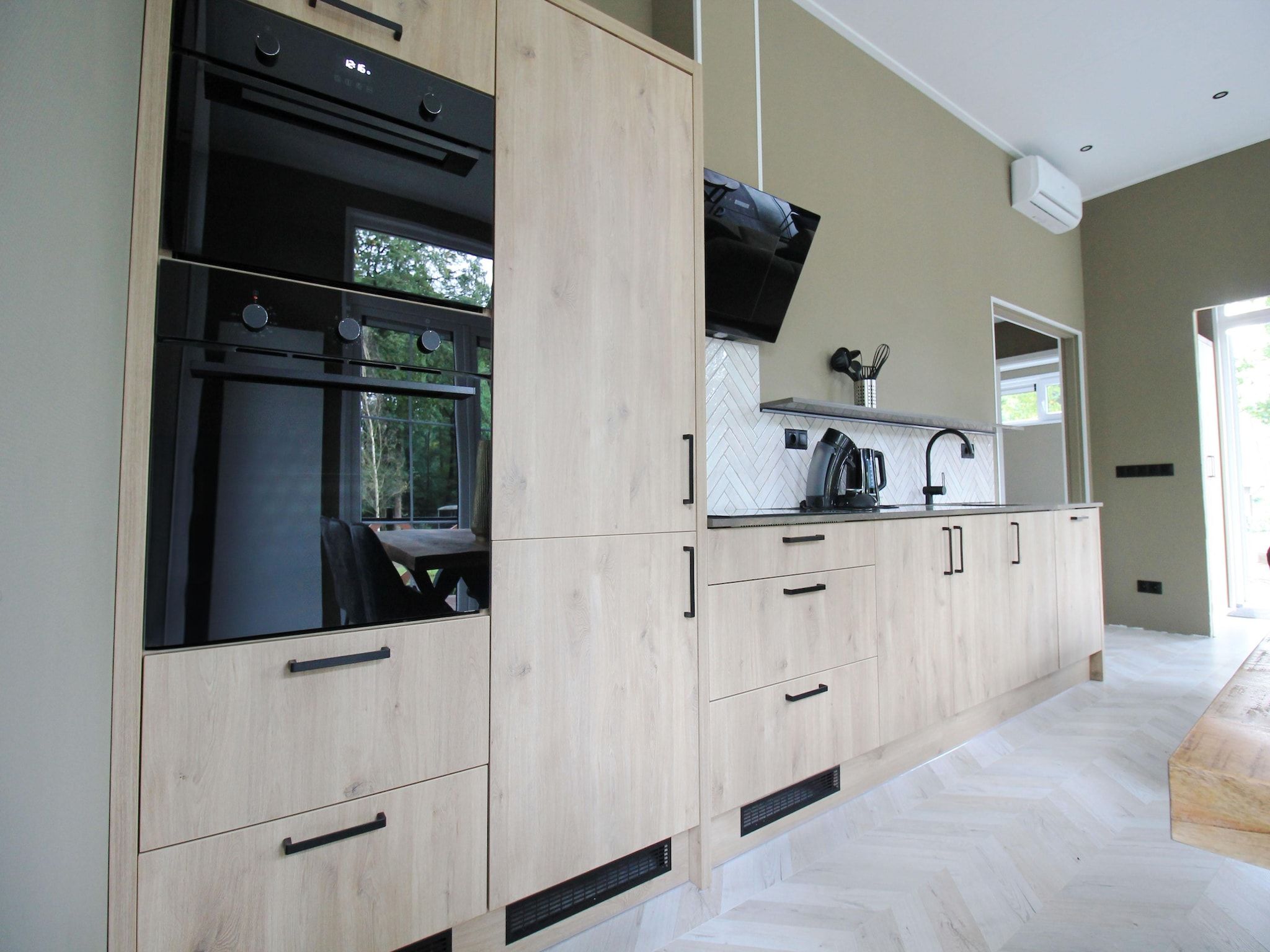 De keuken van Vakantiepark De Rimboe & De Woeste Hoogte 42 in Hoenderloo