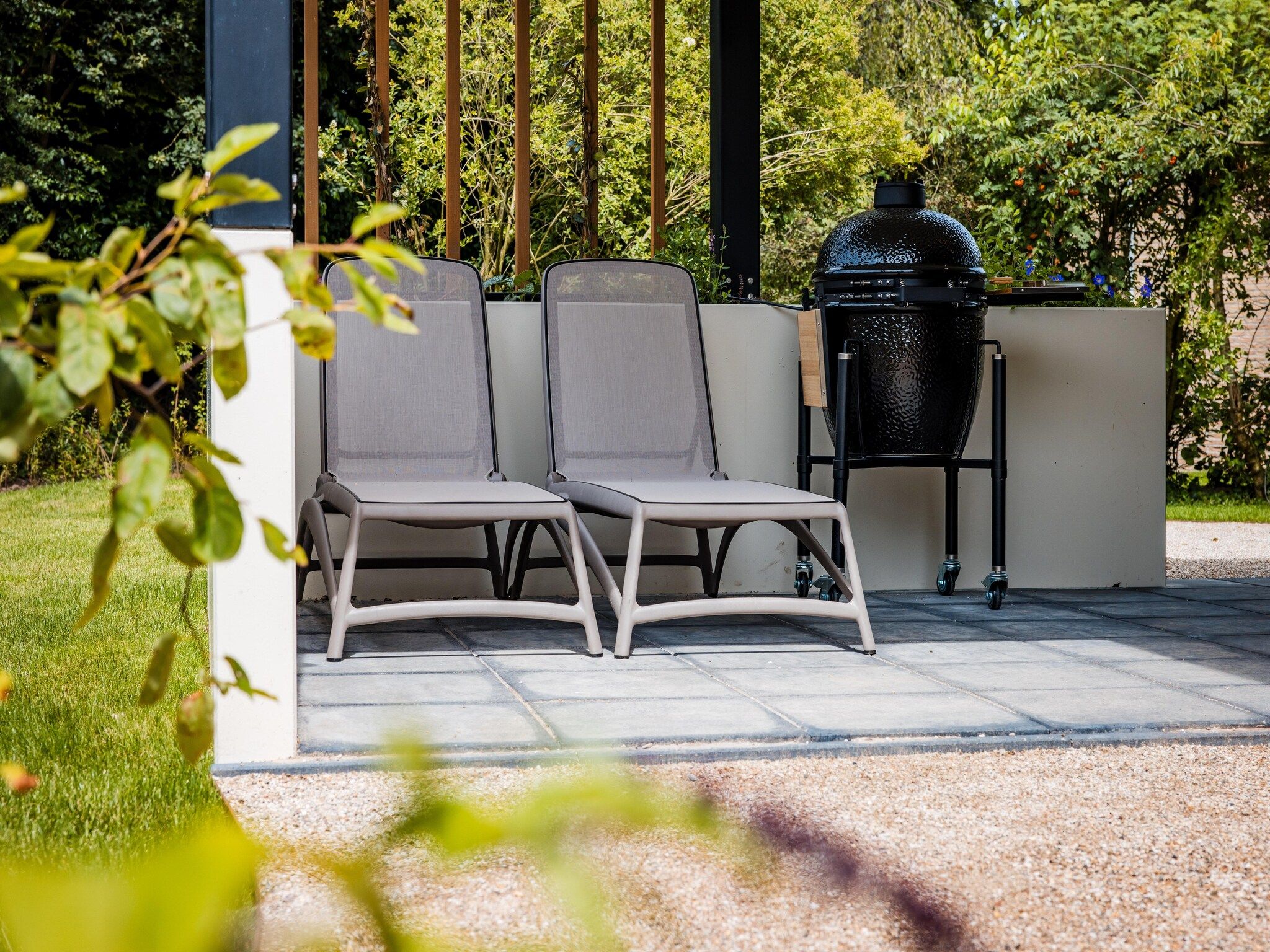 De tuin van Dwergarend 17-25 in Voorthuizen