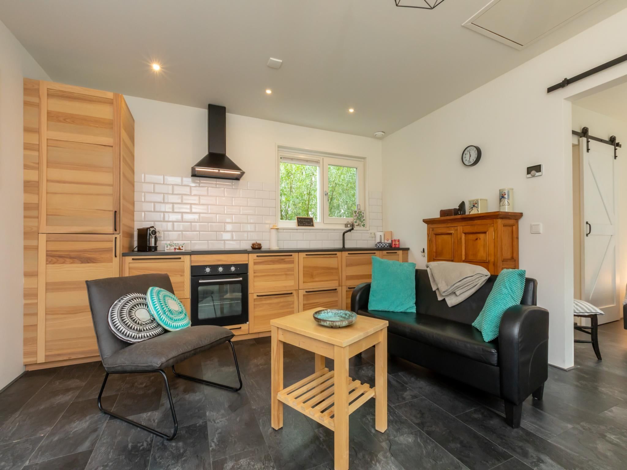 De keuken van Achterweg 10 l Zonnemaire 'Sol e Mar' in Zonnemaire