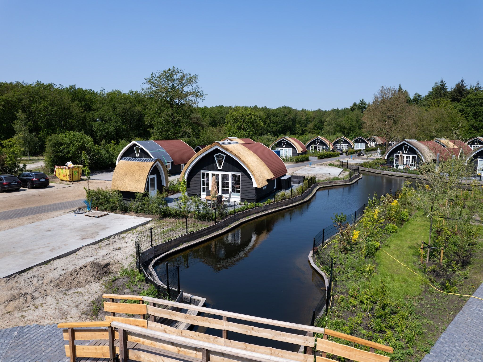 De buitenkant van 't Landgoed Baars 1 in Baars