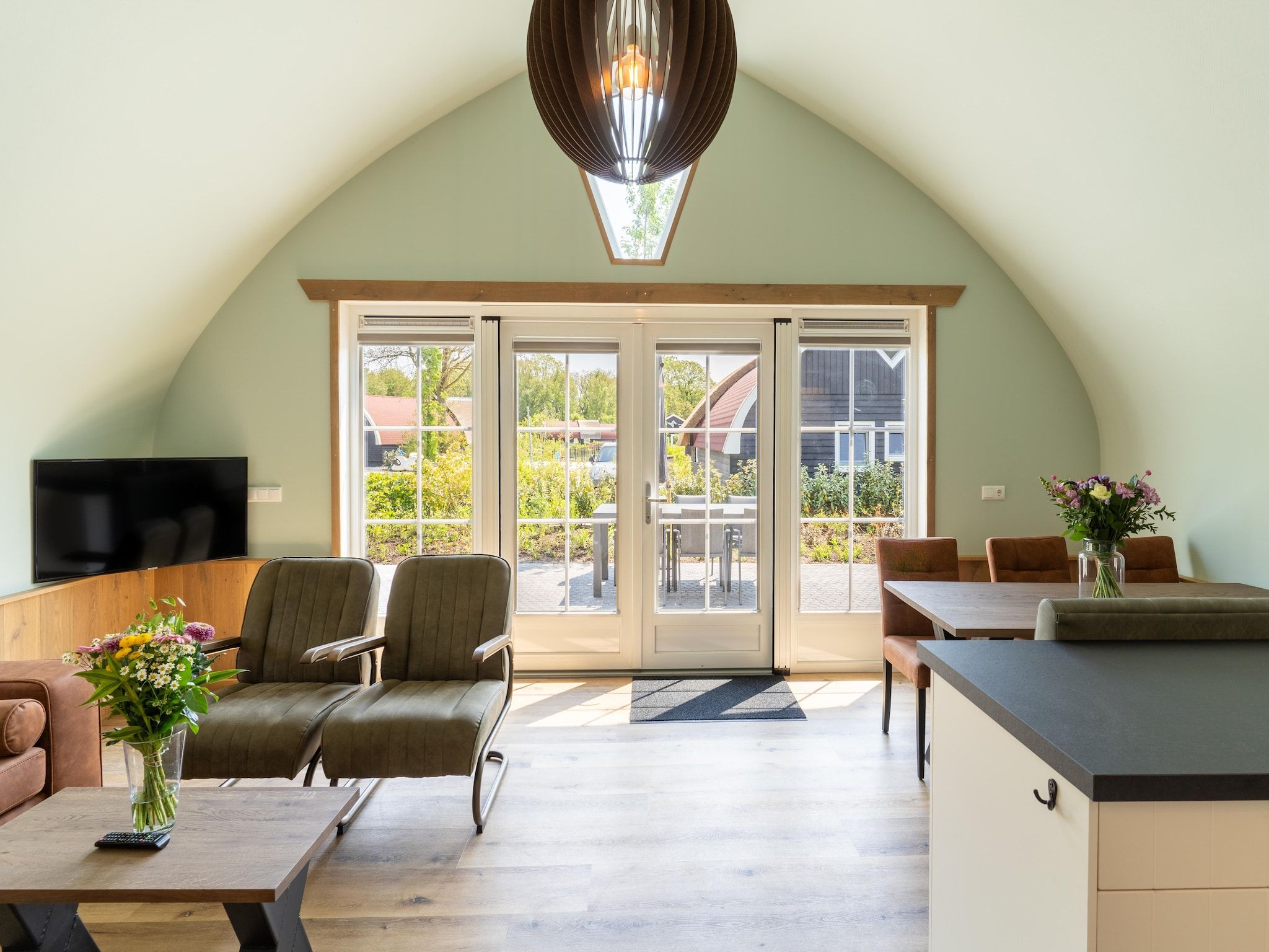 De woonkamer van 't Landgoed Baars 3 in Baars