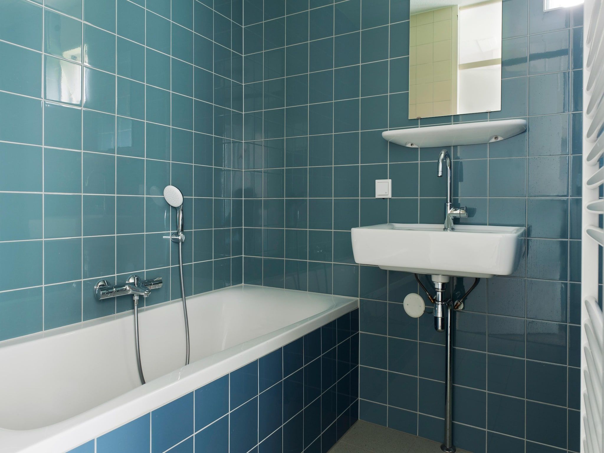 De badkamer van Fisker Wellness de Luxe VIP met sloep en buitenspa / 6 pers in Earnewald