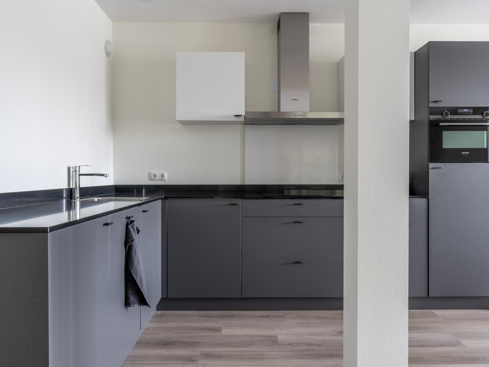 De keuken van Appartement - Paviljoenwei 4  Sneek Offingawier 'Havenzicht' in Sneek