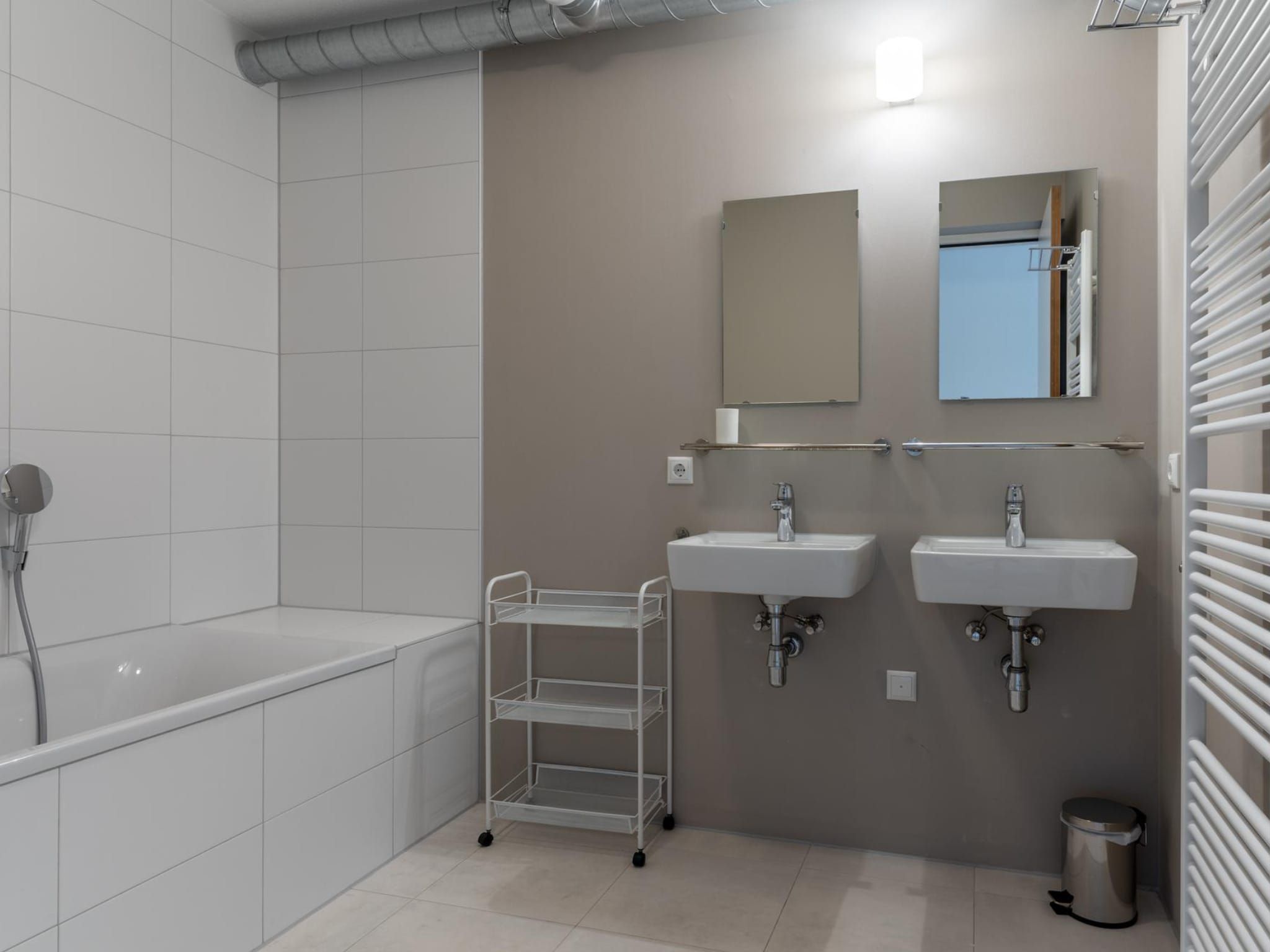 De badkamer van Appartement - Paviljoenwei 4  Sneek Offingawier 'Havenzicht' in Sneek