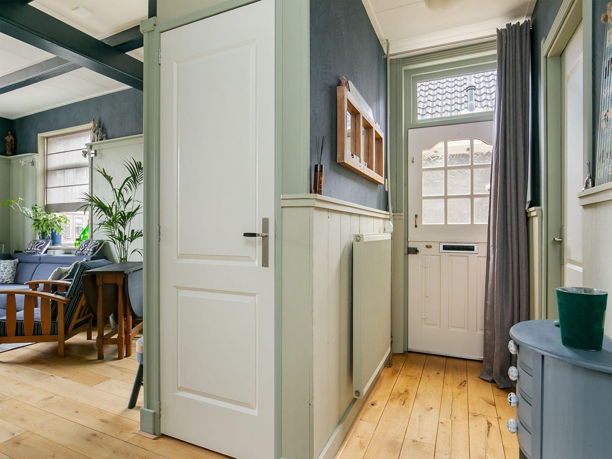 13-17 pax holiday home with separated apartments and gardens in Ternaard - Foto 12 van 37