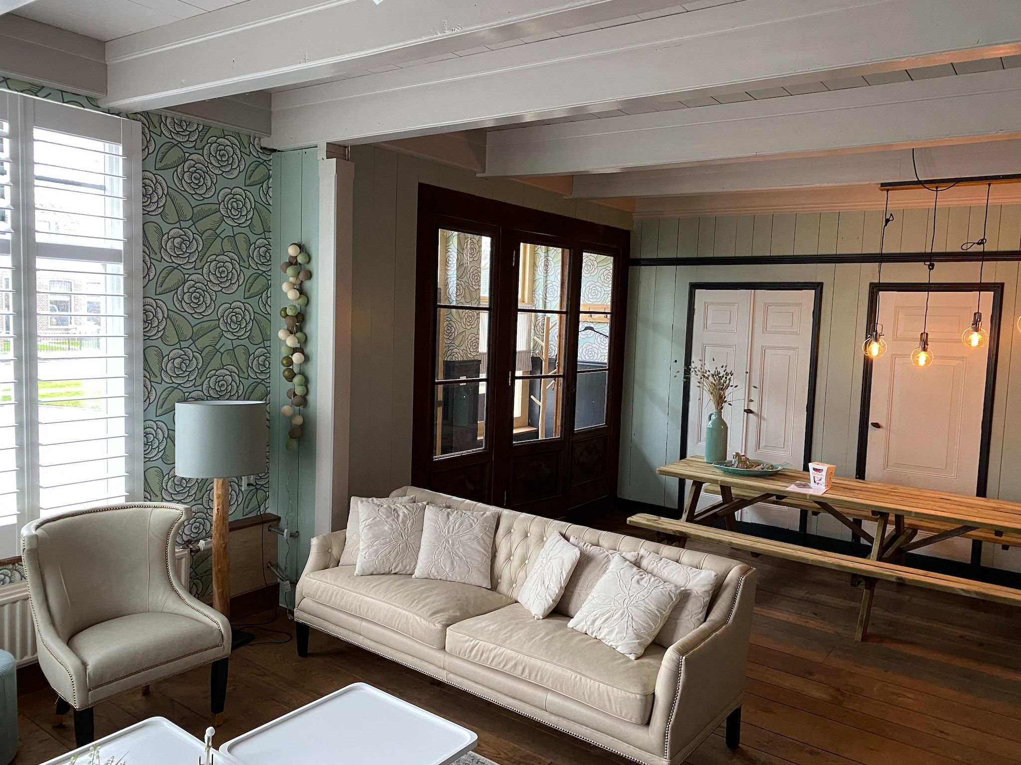 13-17 pax holiday home with separated apartments and gardens in Ternaard - Foto 2 van 37