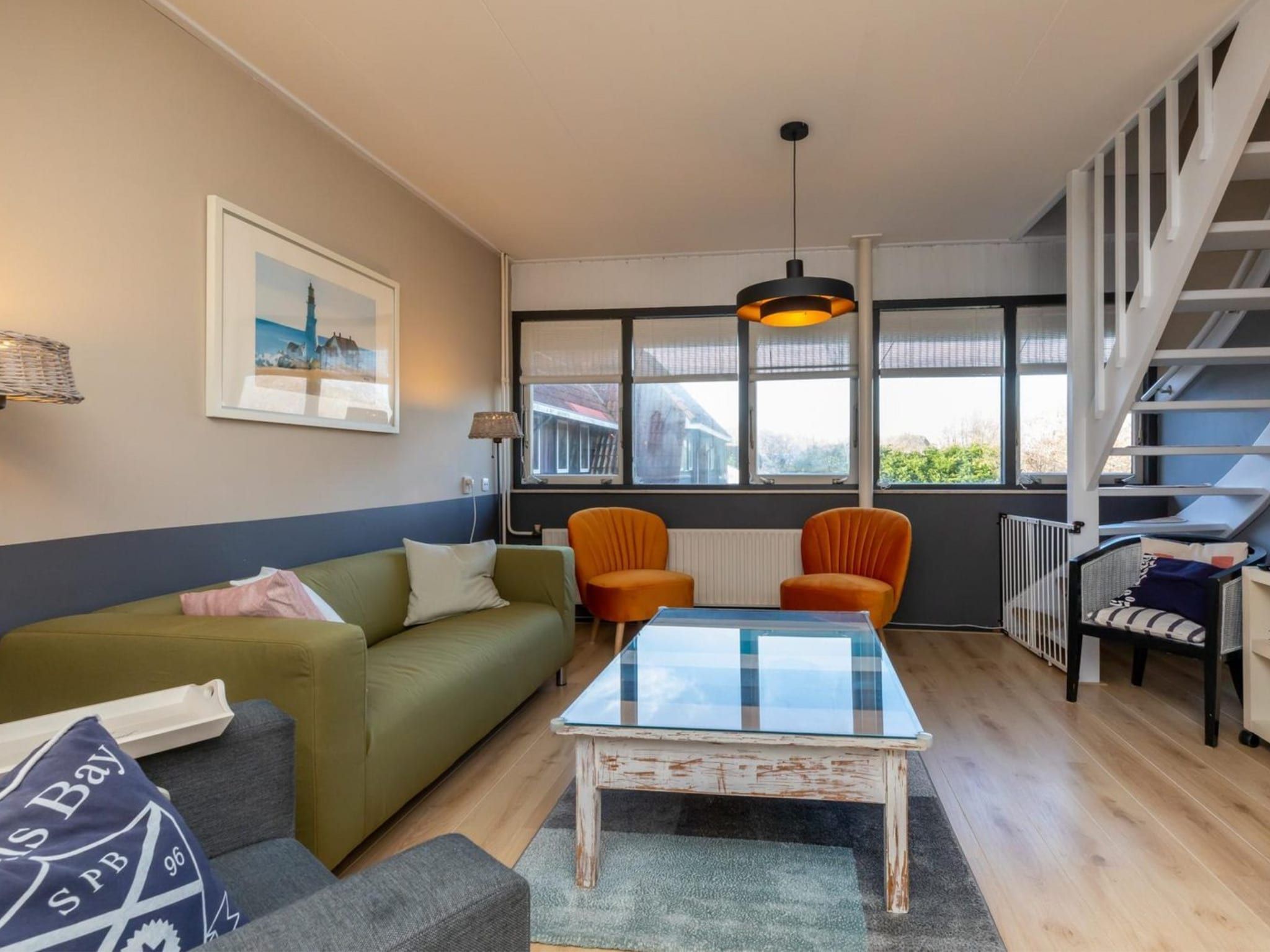 De woonkamer van Duinweg 117-14 in Zoutelande