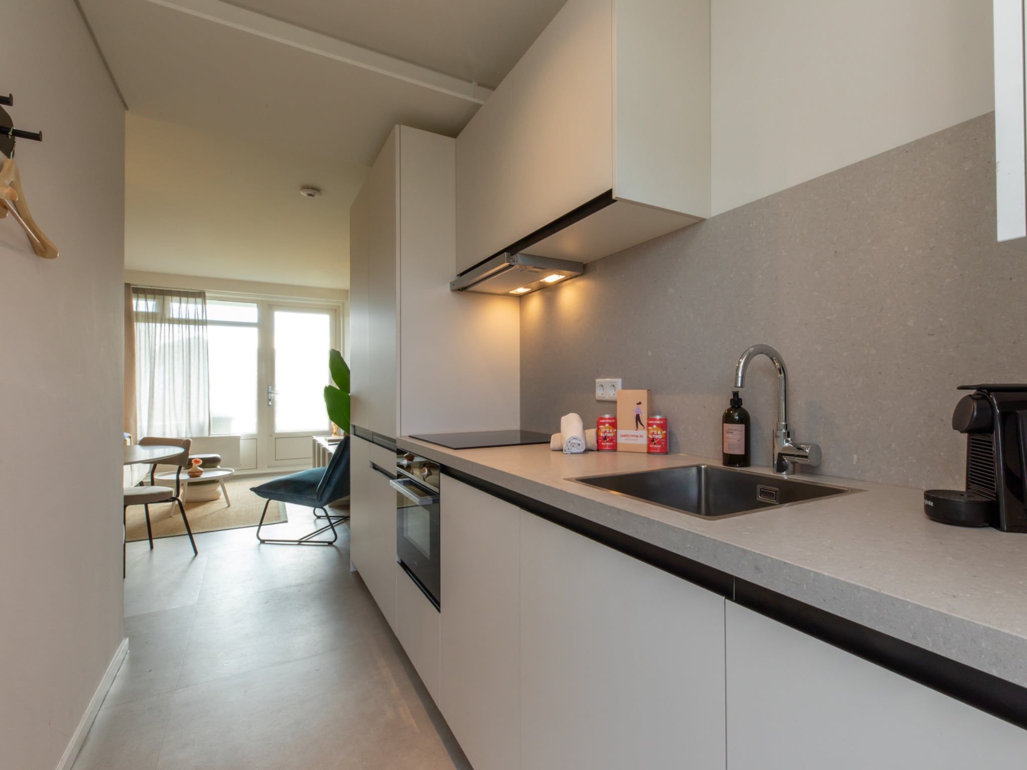 De keuken van Nieuwstraat 1  Zoutelande 'Kurhaus - 14 met sauna in Zoutelande