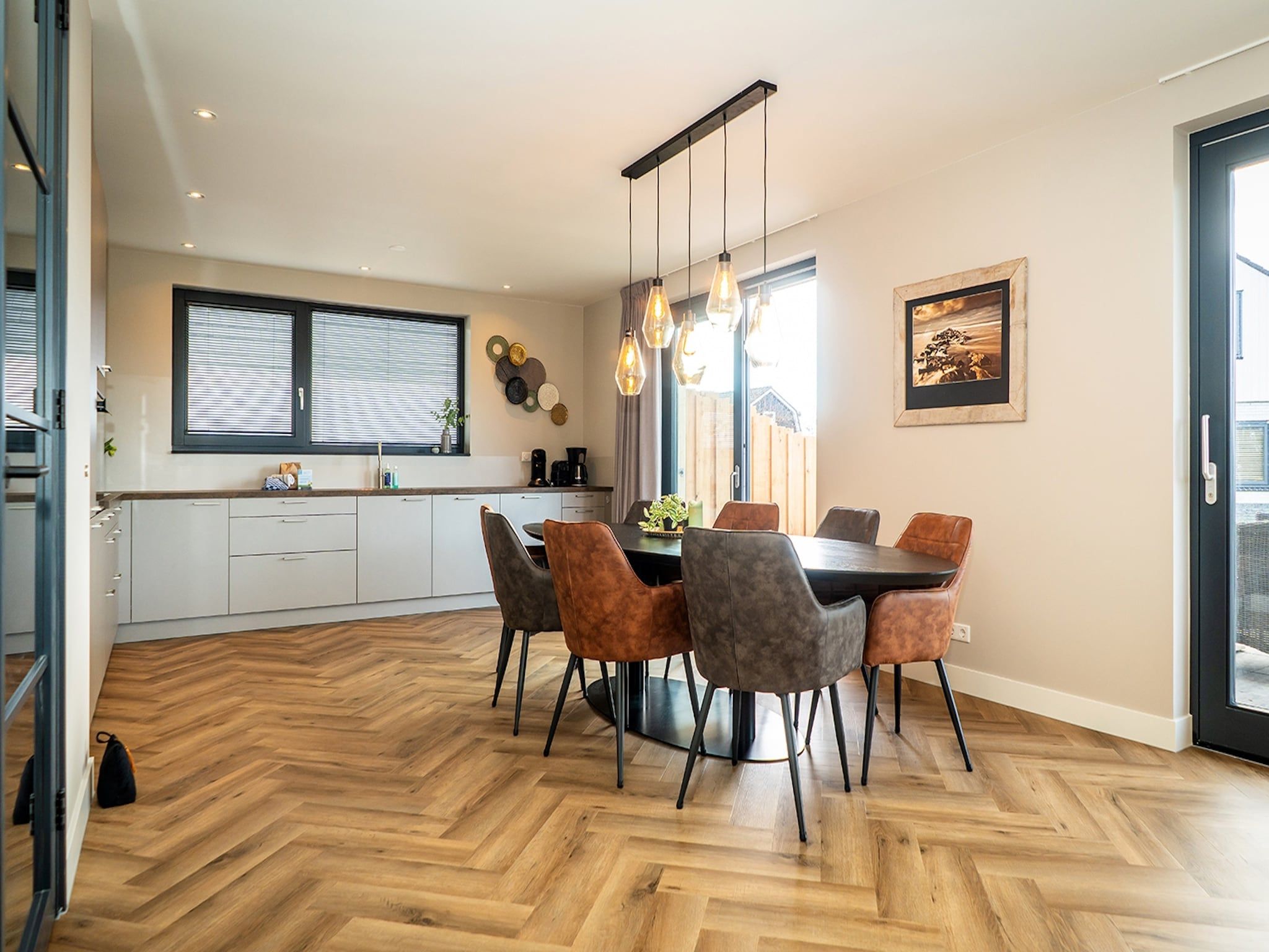 De keuken van Vakantiepark 't Eibernest Texel 8 in De Cocksdorp