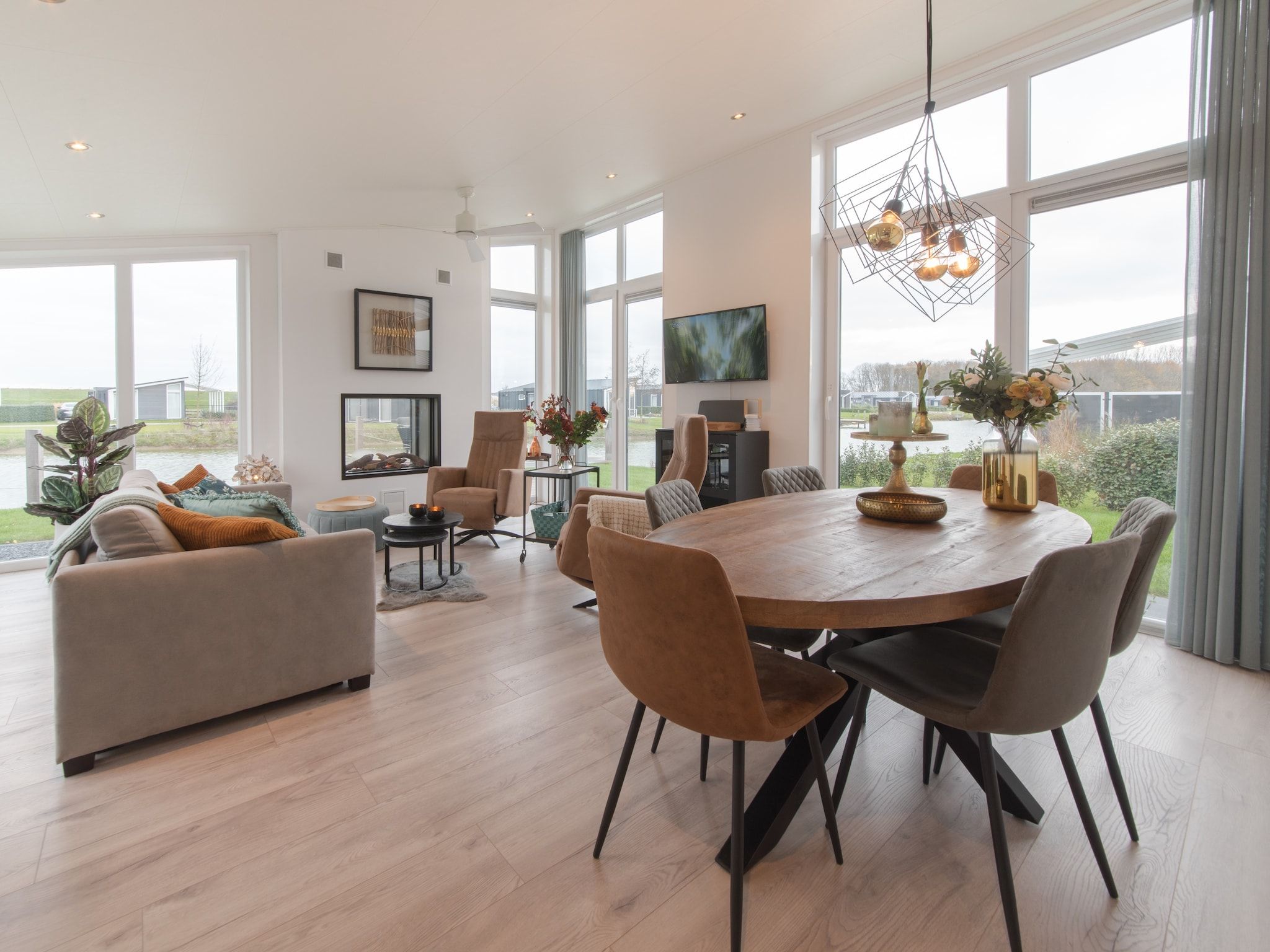 De woonkamer van Water Resort Oosterschelde 34 in Wemeldinge