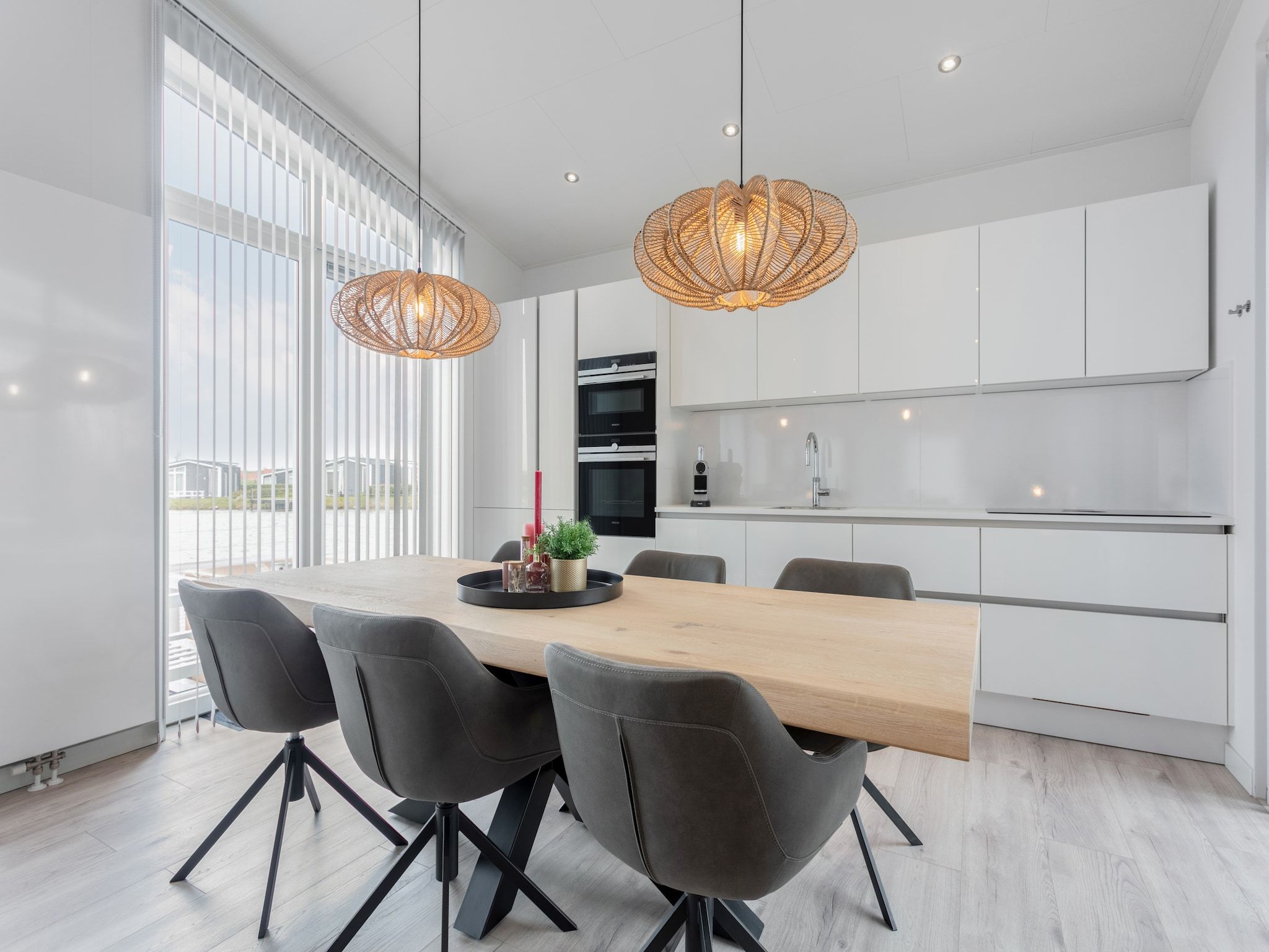 De keuken van Water Resort Oosterschelde 12 in Wemeldinge