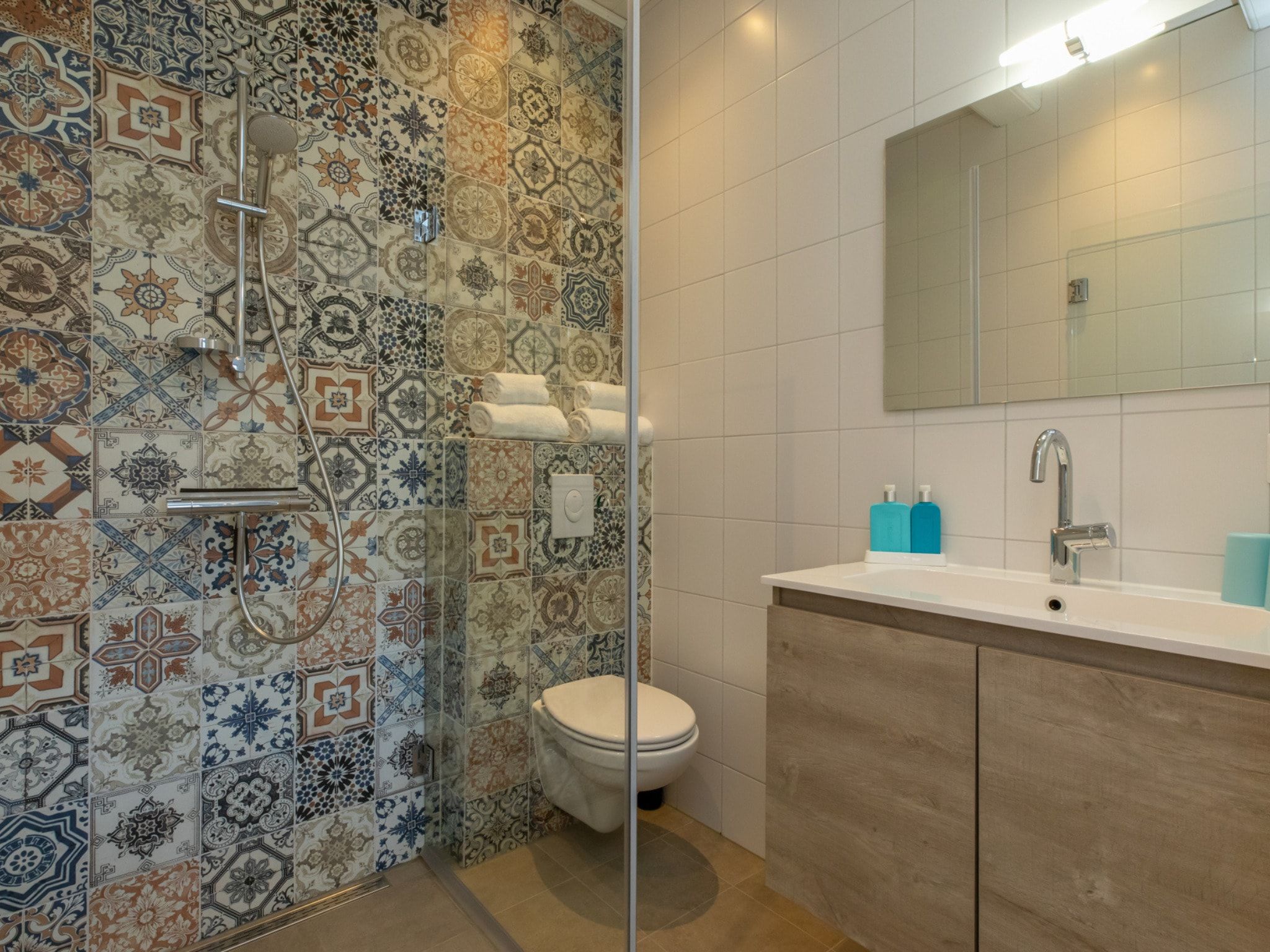 De badkamer van Verkorte Groeneweg 2 in Koudekerke