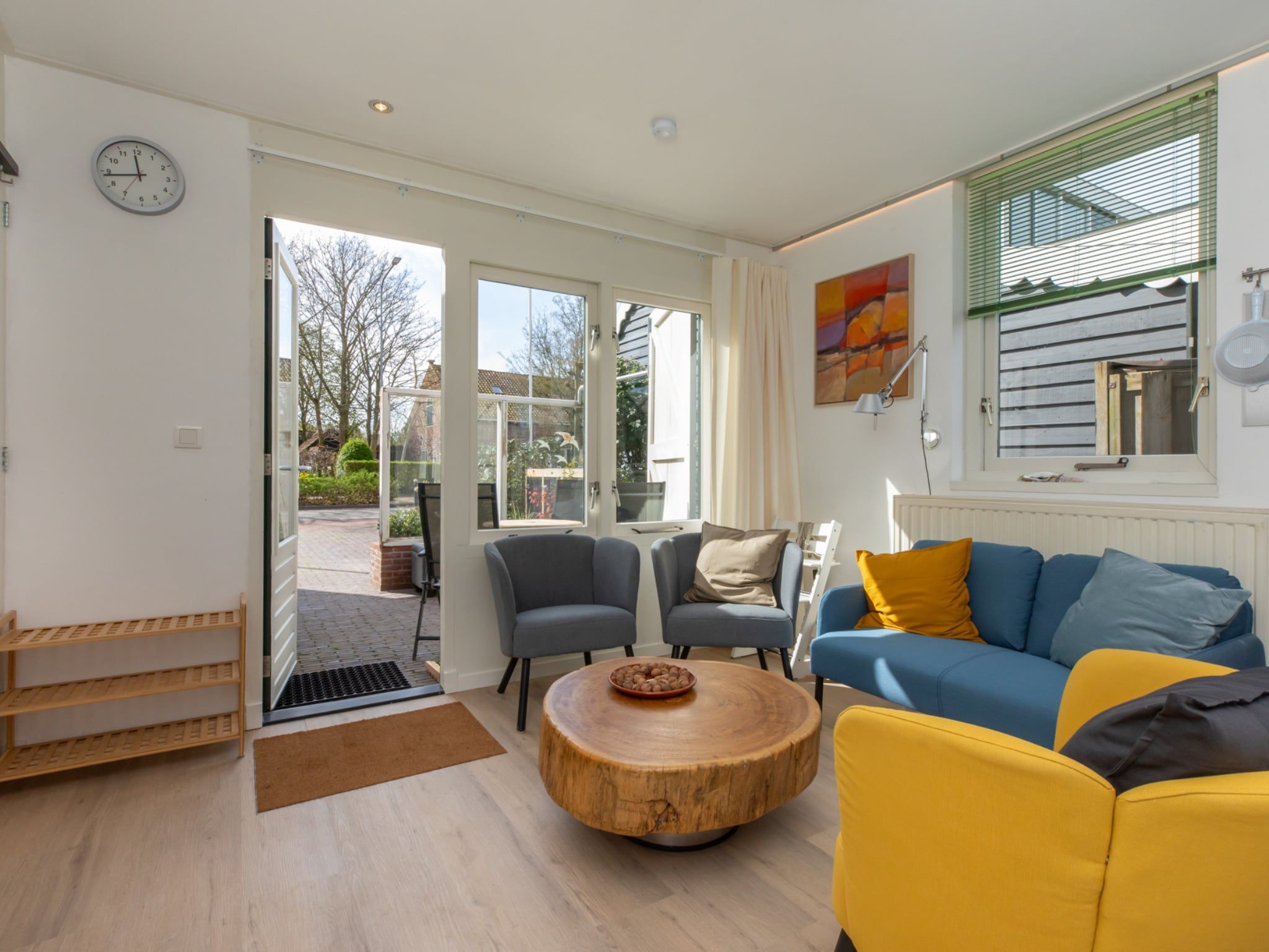 De woonkamer van Villa Querina in Koudekerke