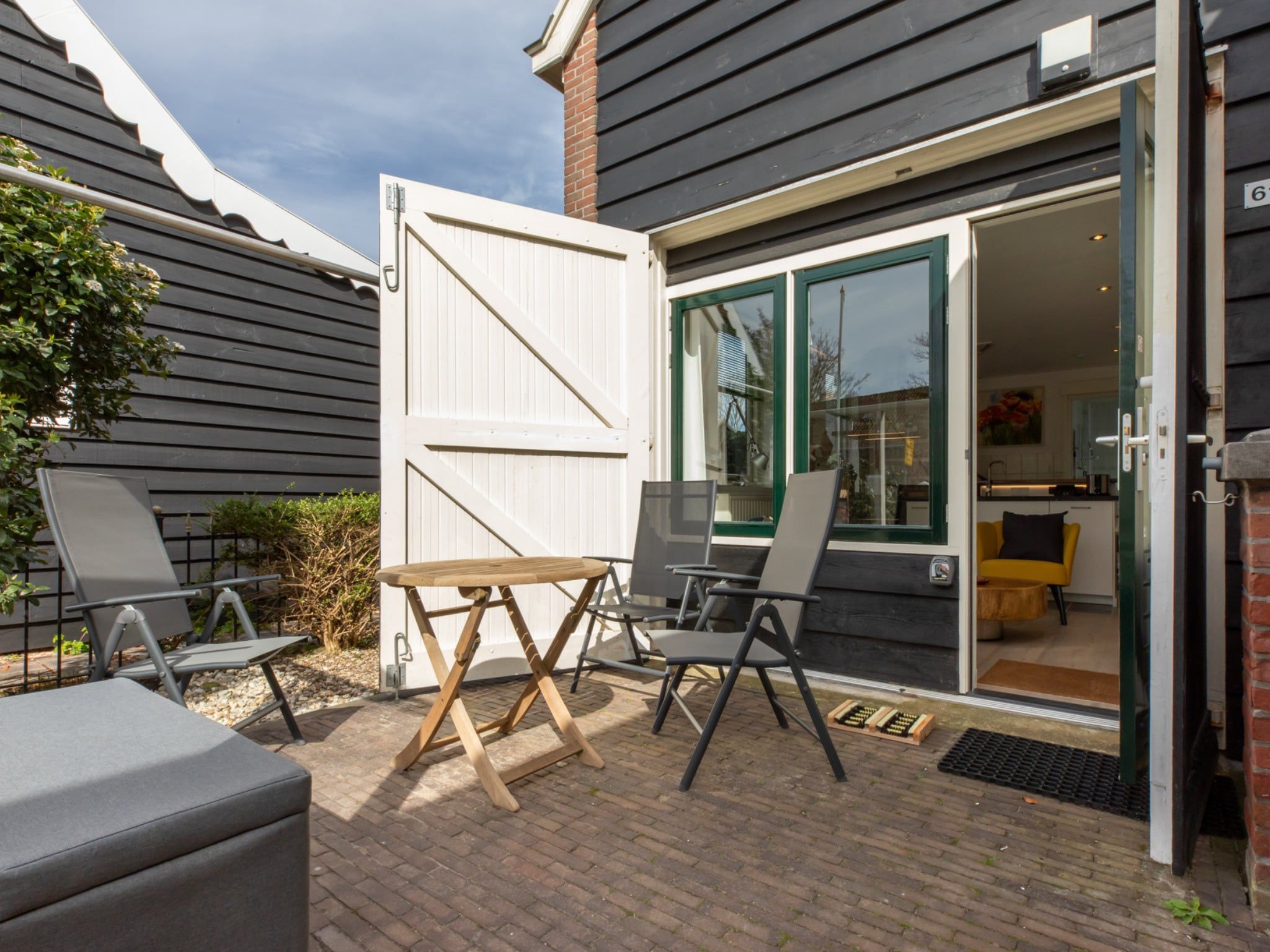 De tuin van Villa Querina in Koudekerke