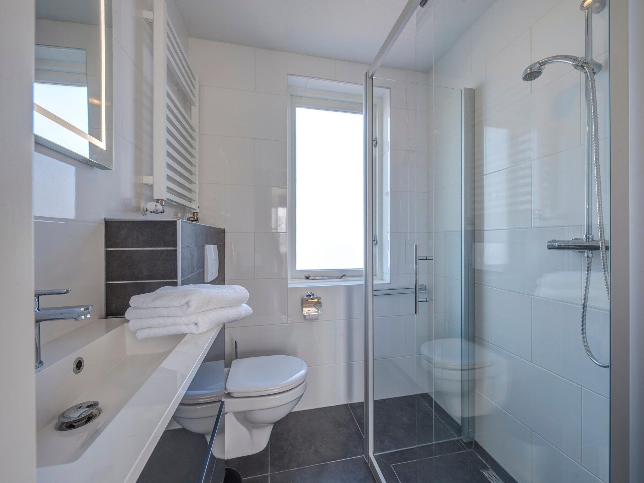 De badkamer van Marina Port Zélande 2 in Ouddorp