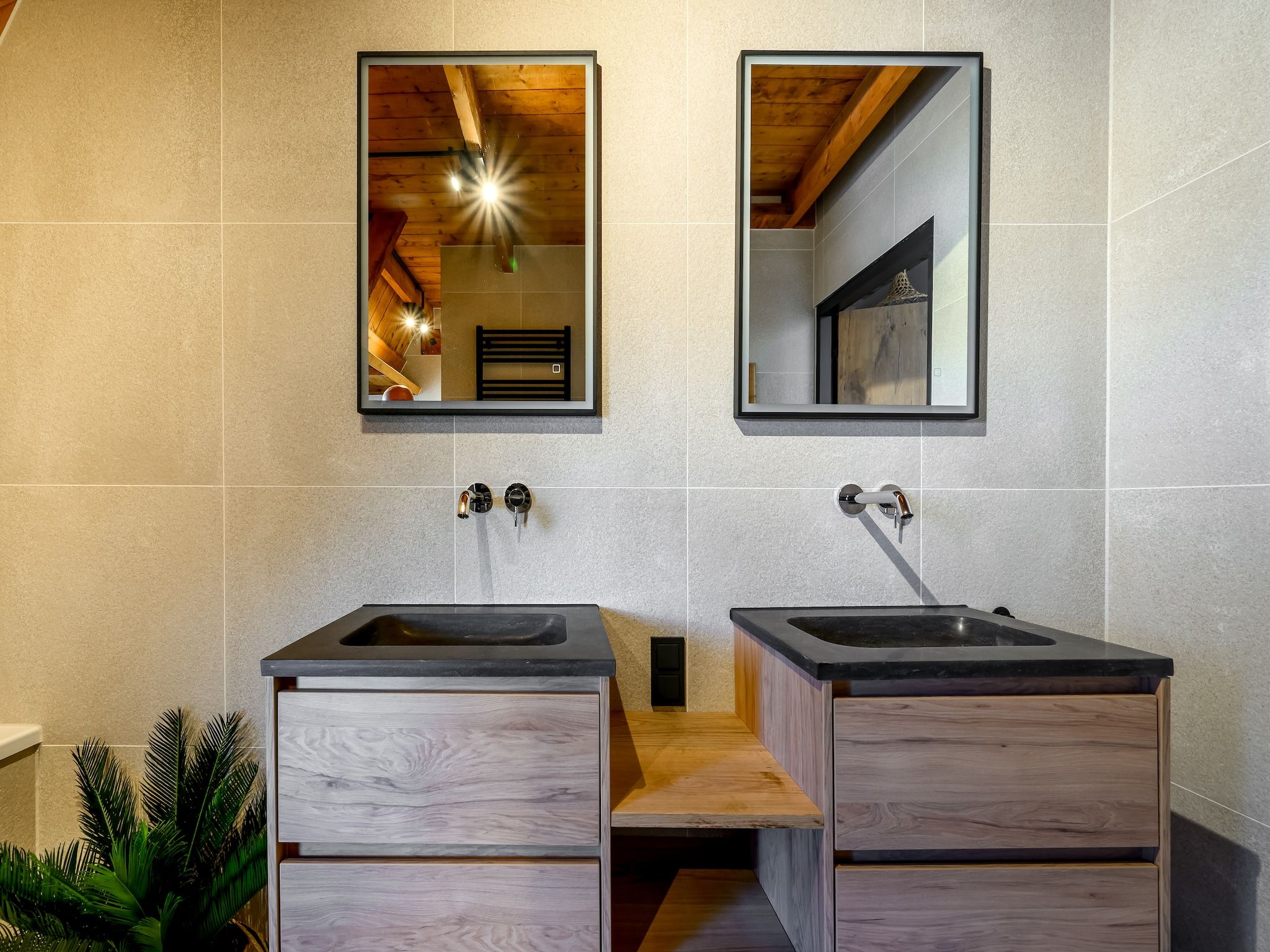 De badkamer van Loft Loopuyt in Julianadorp