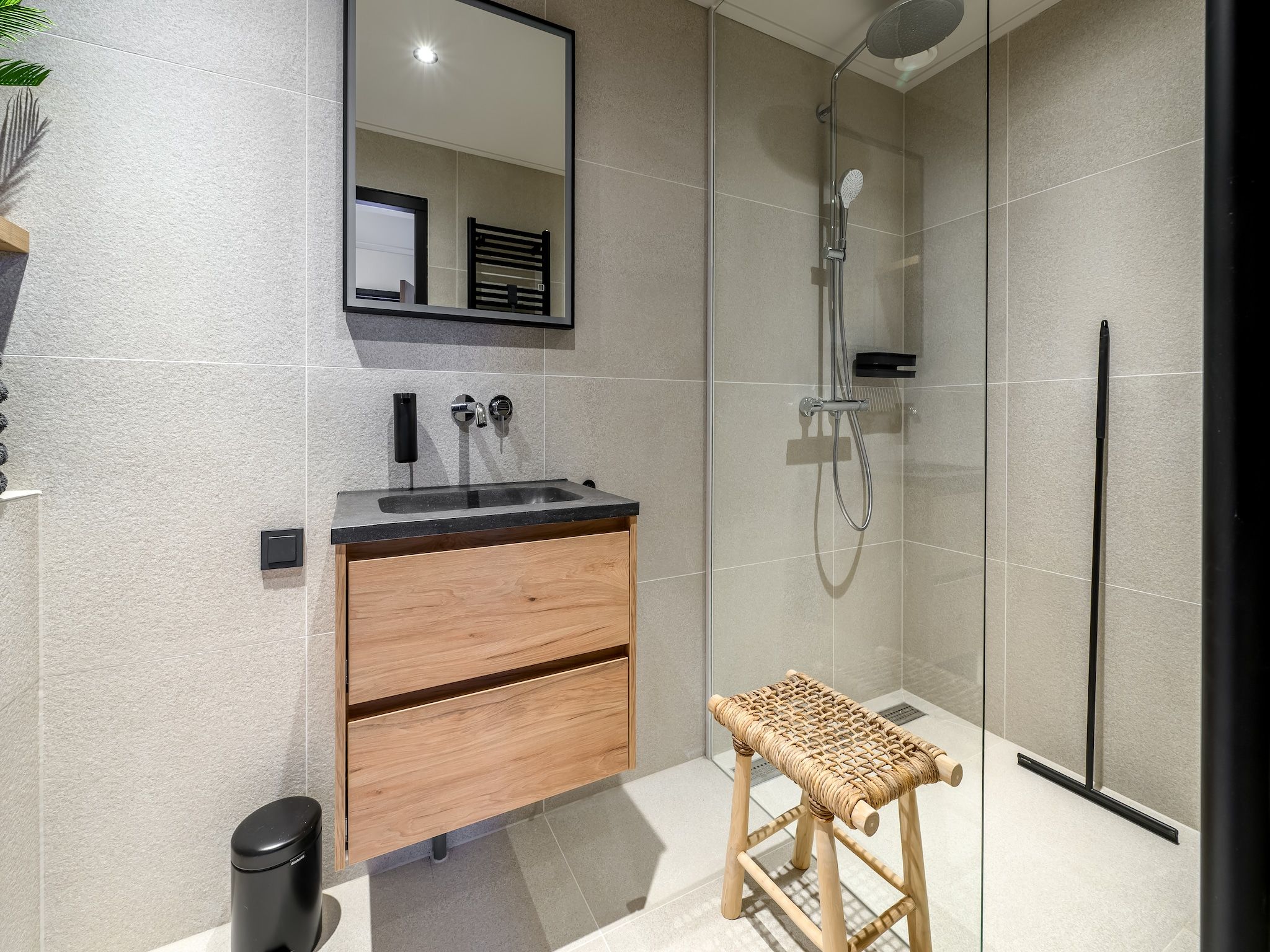 De badkamer van Loft Loopuyt in Julianadorp