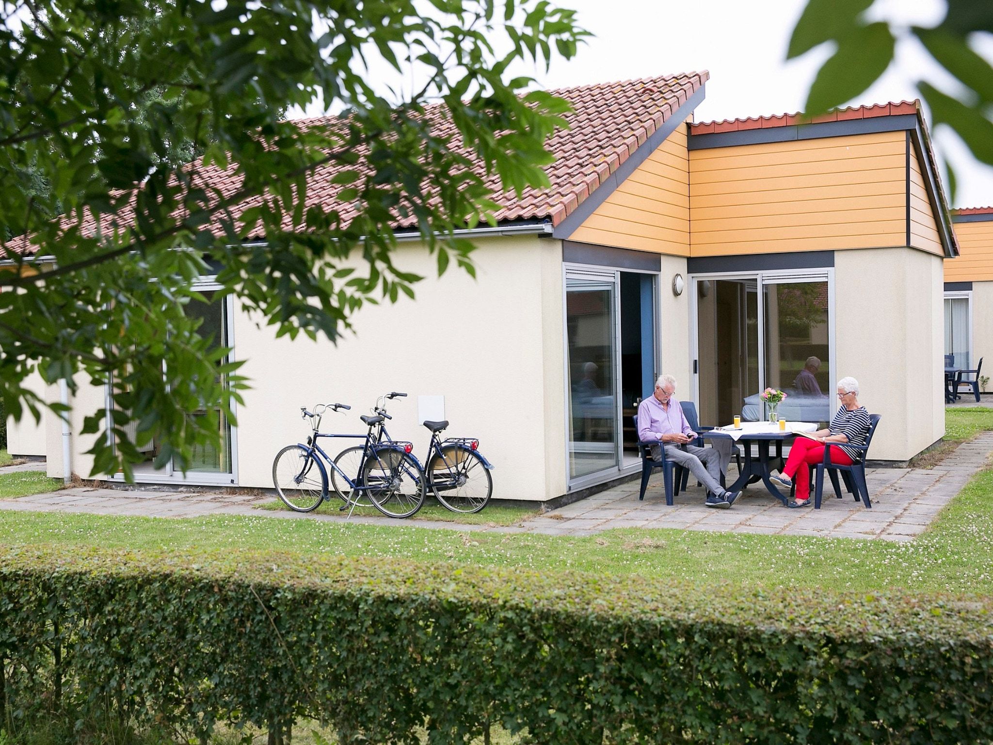 De buitenkant van Comfort bungalow – Max 6 personen – nummer 56 in Zevenhuizen