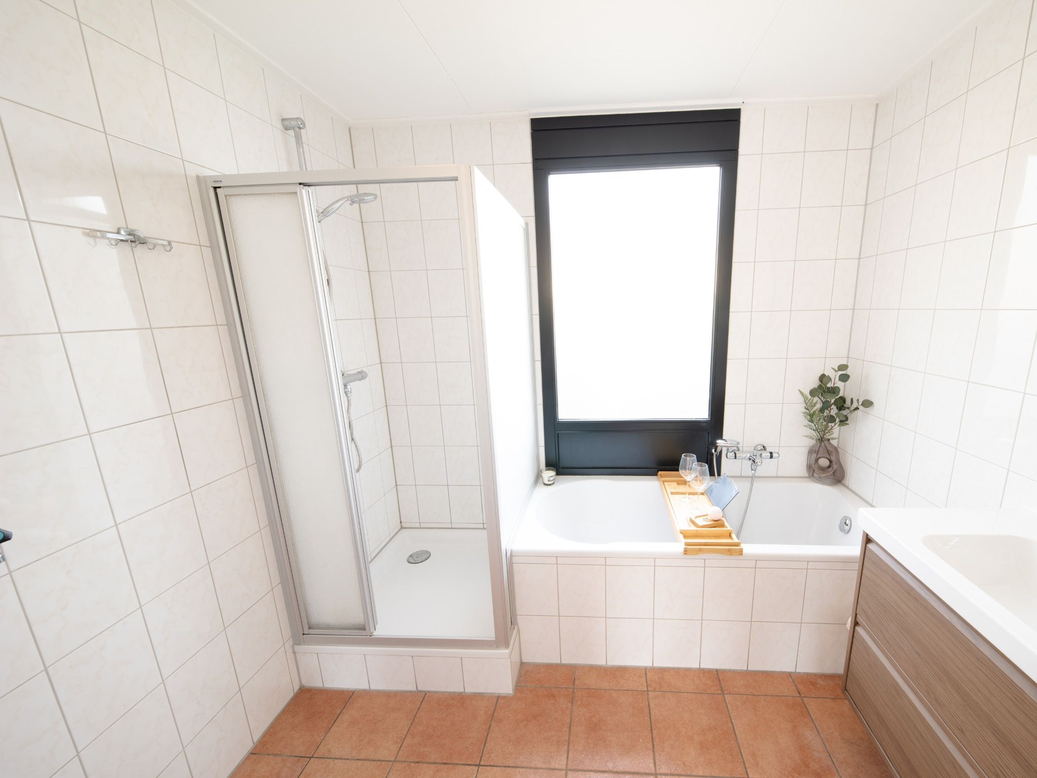 De badkamer van Comfort bungalow – Max 6 personen – nummer 56 in Zevenhuizen