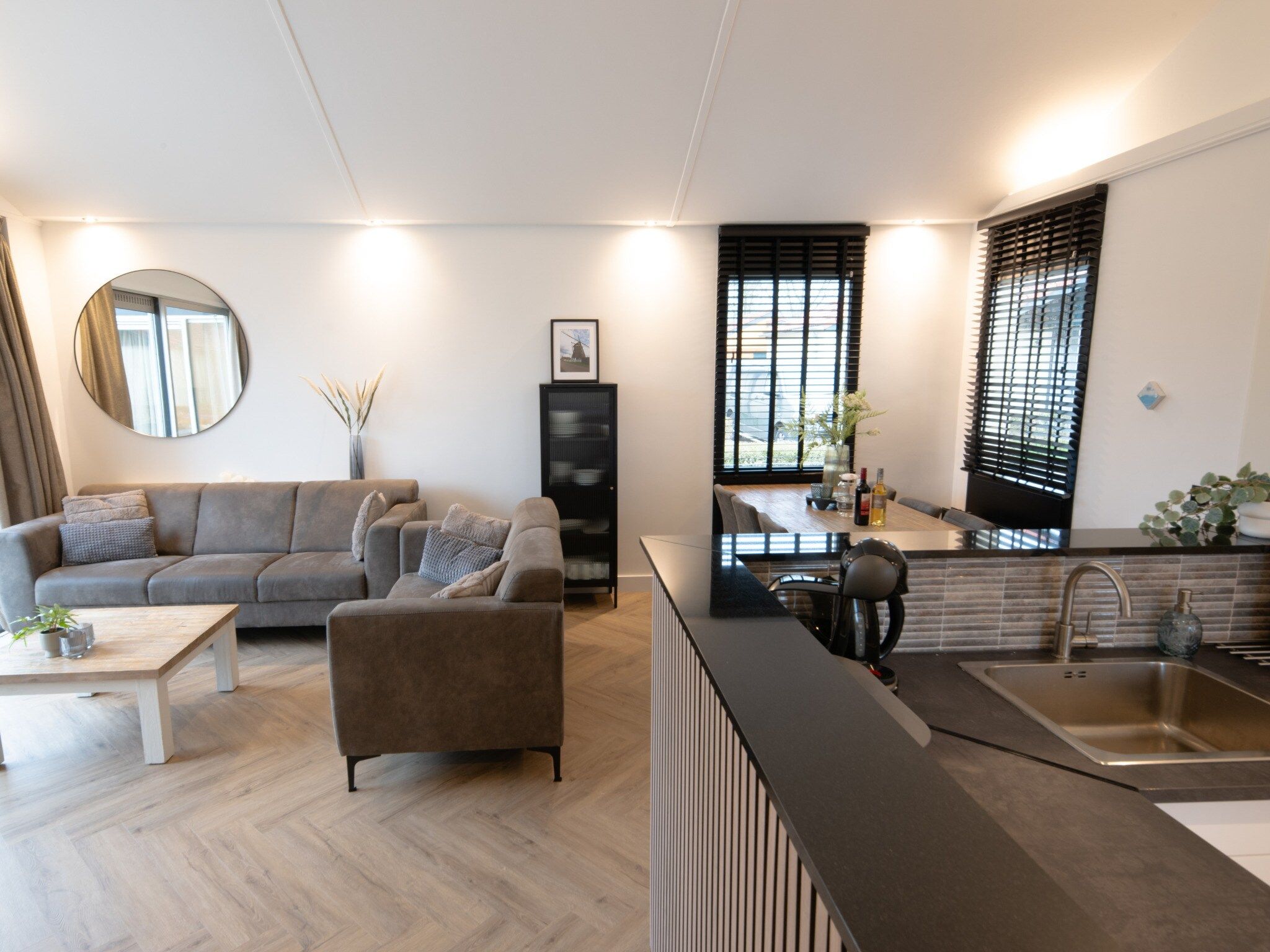 De woonkamer van Luxe bungalow – Max 6 personen – Nummer 53 in Zevenhuizen