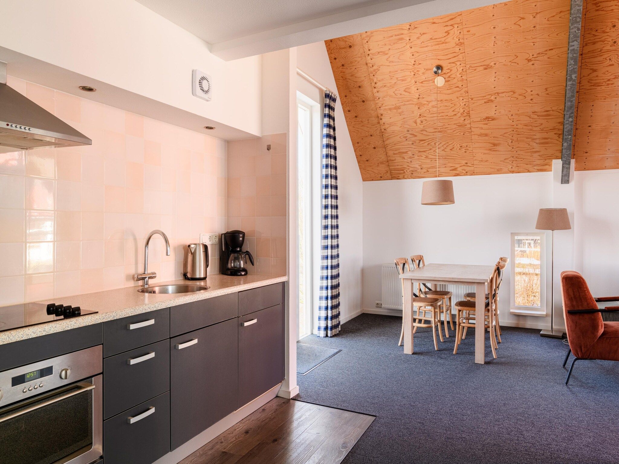 De keuken van Havenresort Terherne 2 in Terherne