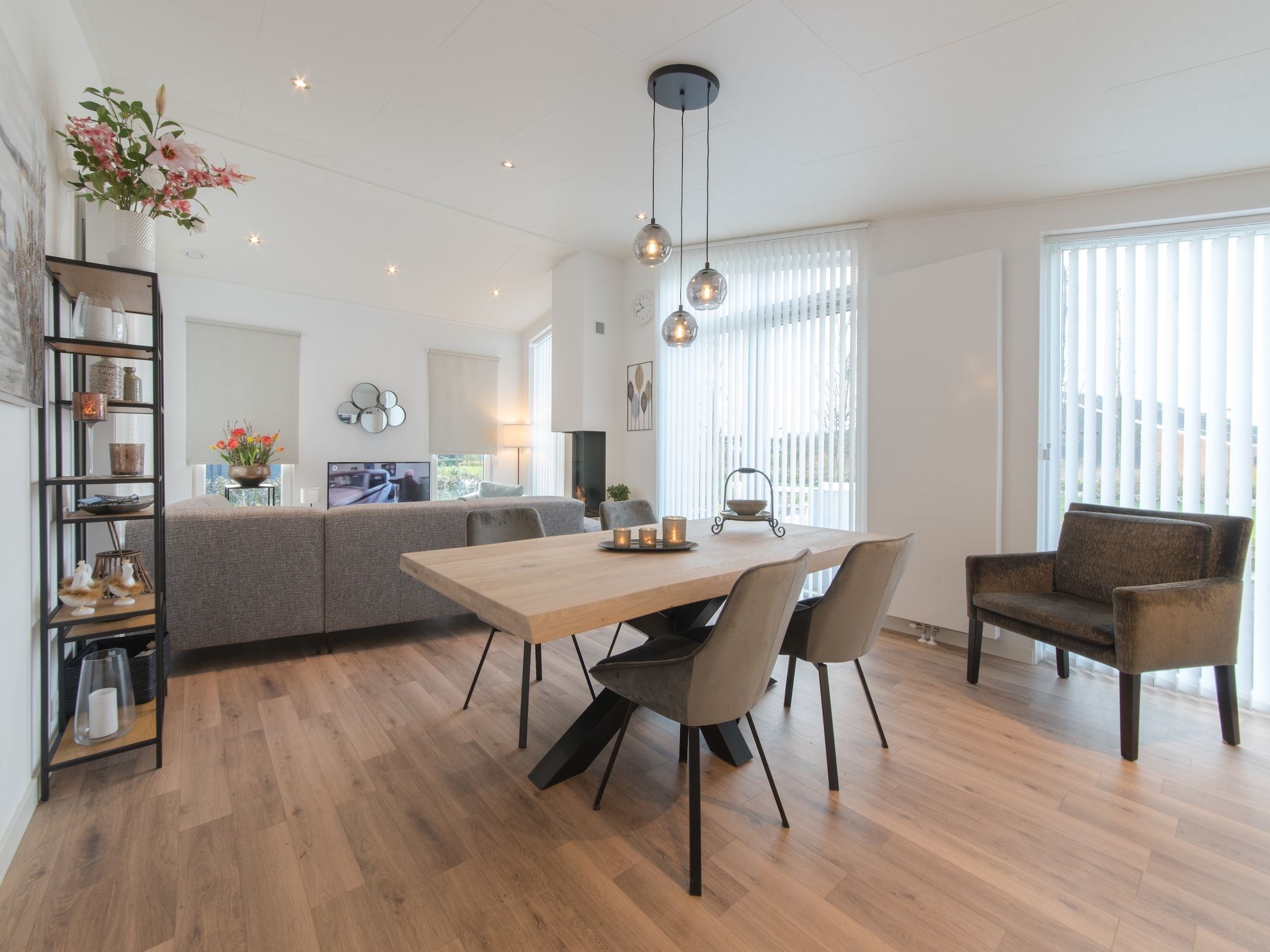 De woonkamer van Water Resort Oosterschelde 76 in Wemeldinge