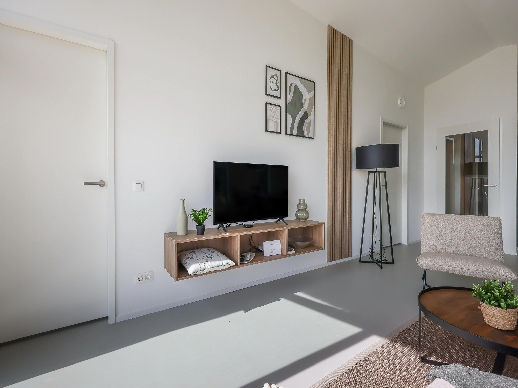 De woonkamer van Heerlijkheid Vlietenburg 12 in Wissenkerke